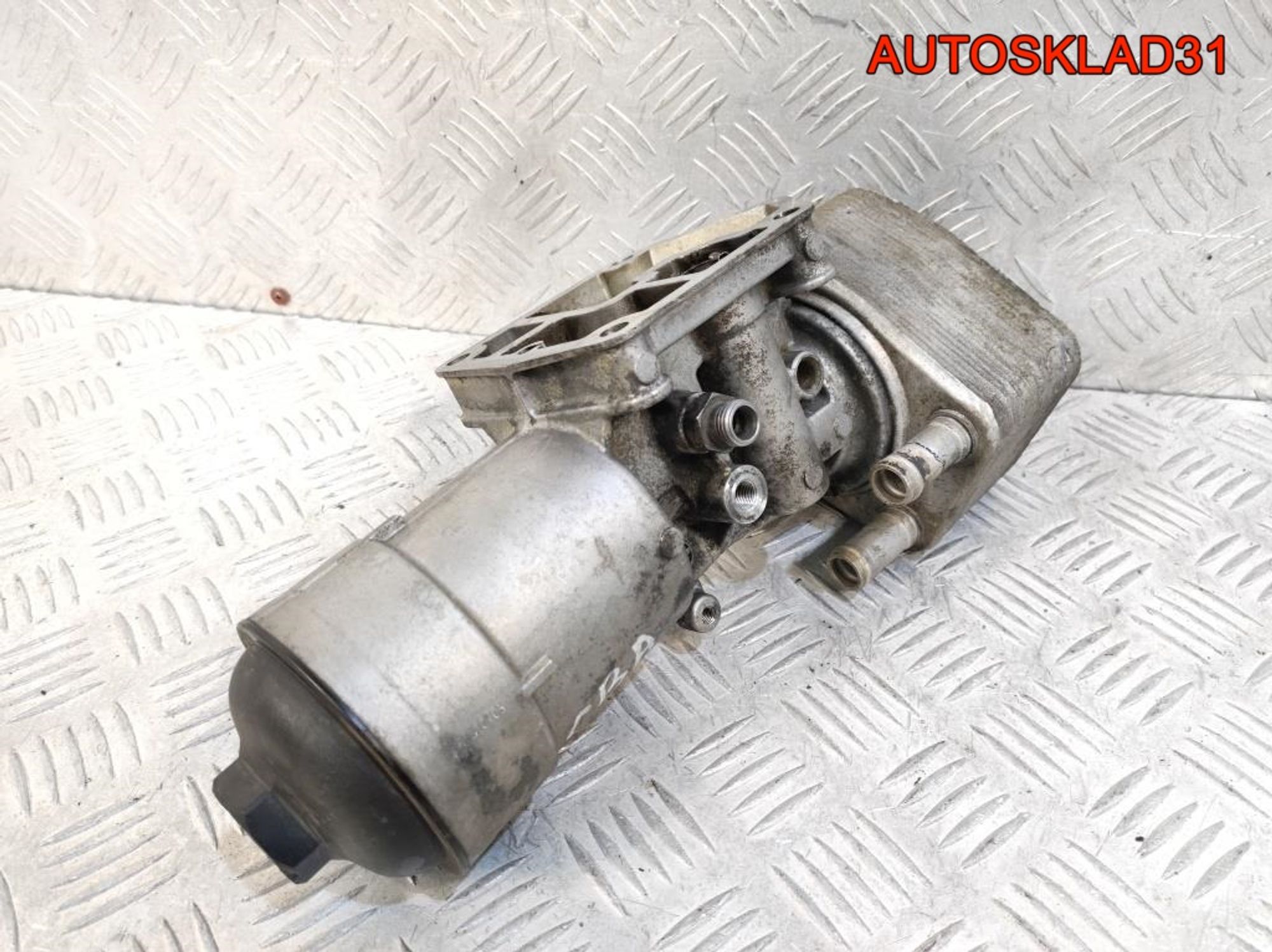 Корпус масляного фильтра VW Passat B6 045115389H, 900 рублей, Дубовое