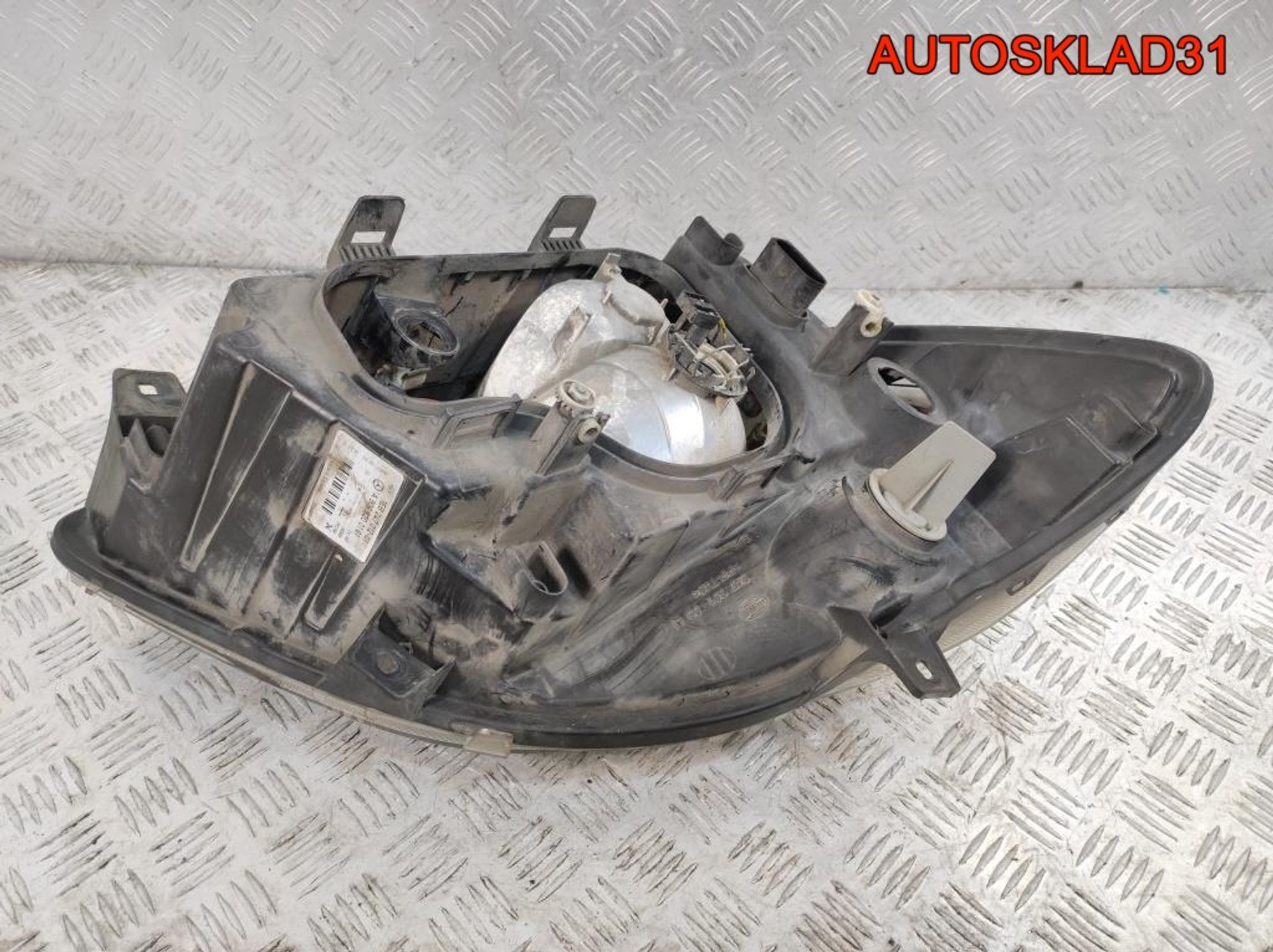 Фара левая Mercedes Benz Sprinter 906 A9068200161, 1800 рублей, Дубовое