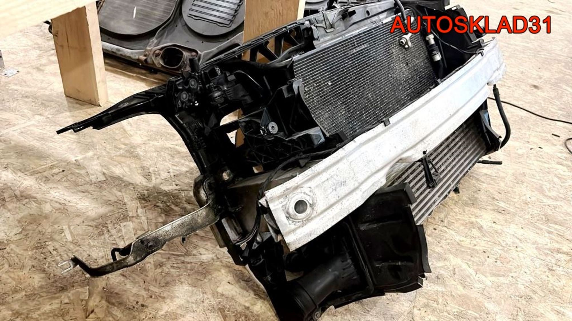 Усилитель переднего бампера Audi A6 C7 4G 4G0807133 (Р), 15000 рублей, Дубовое