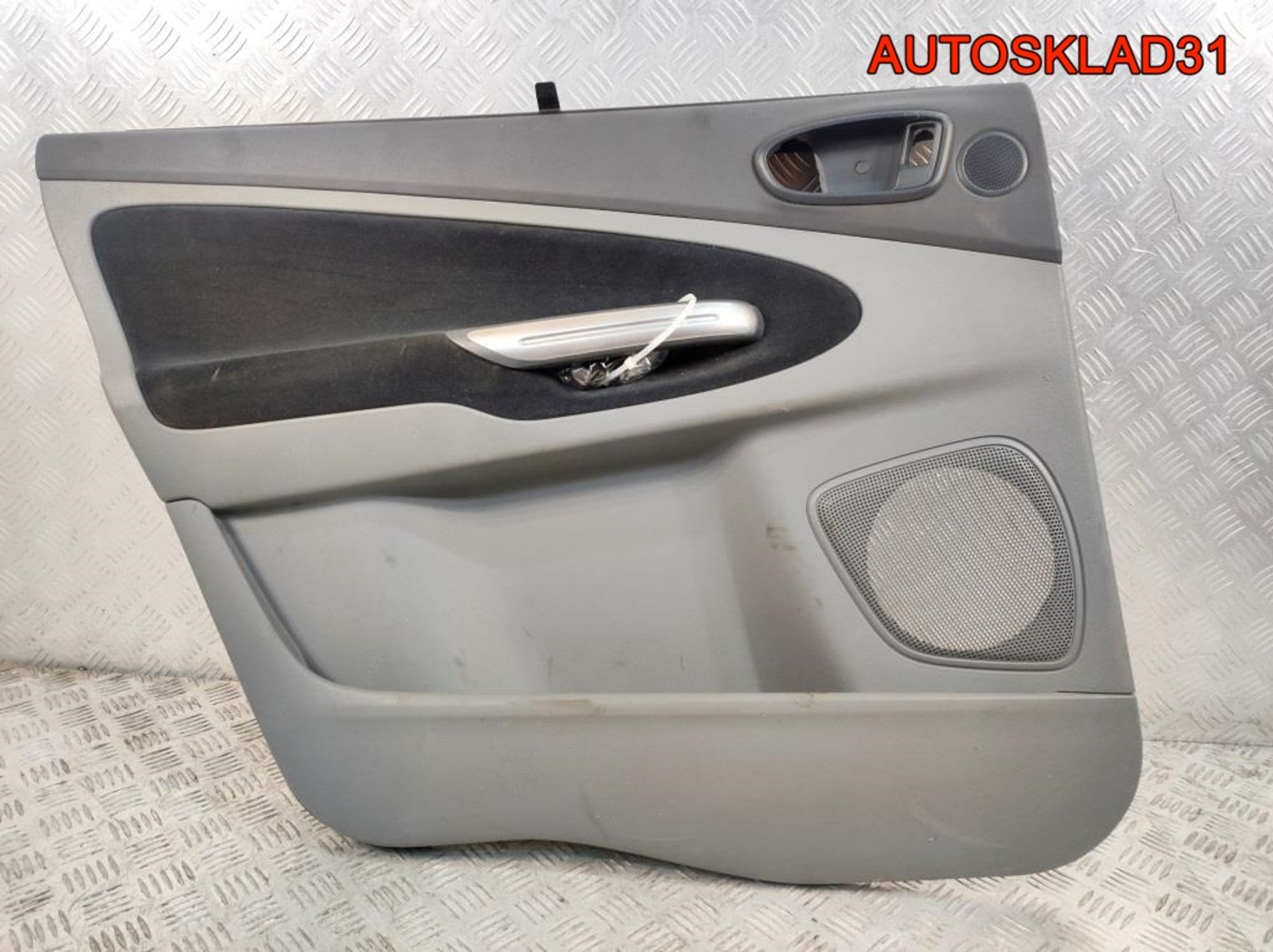 Обшивка двери задней левой Ford S-MAX, 1000 рублей, Дубовое