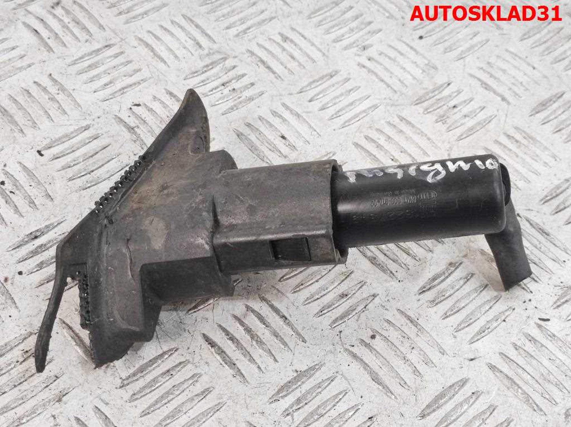 Форсунка омывателя фары правая Opel Insignia 13227349, 3000 рублей, Дубовое