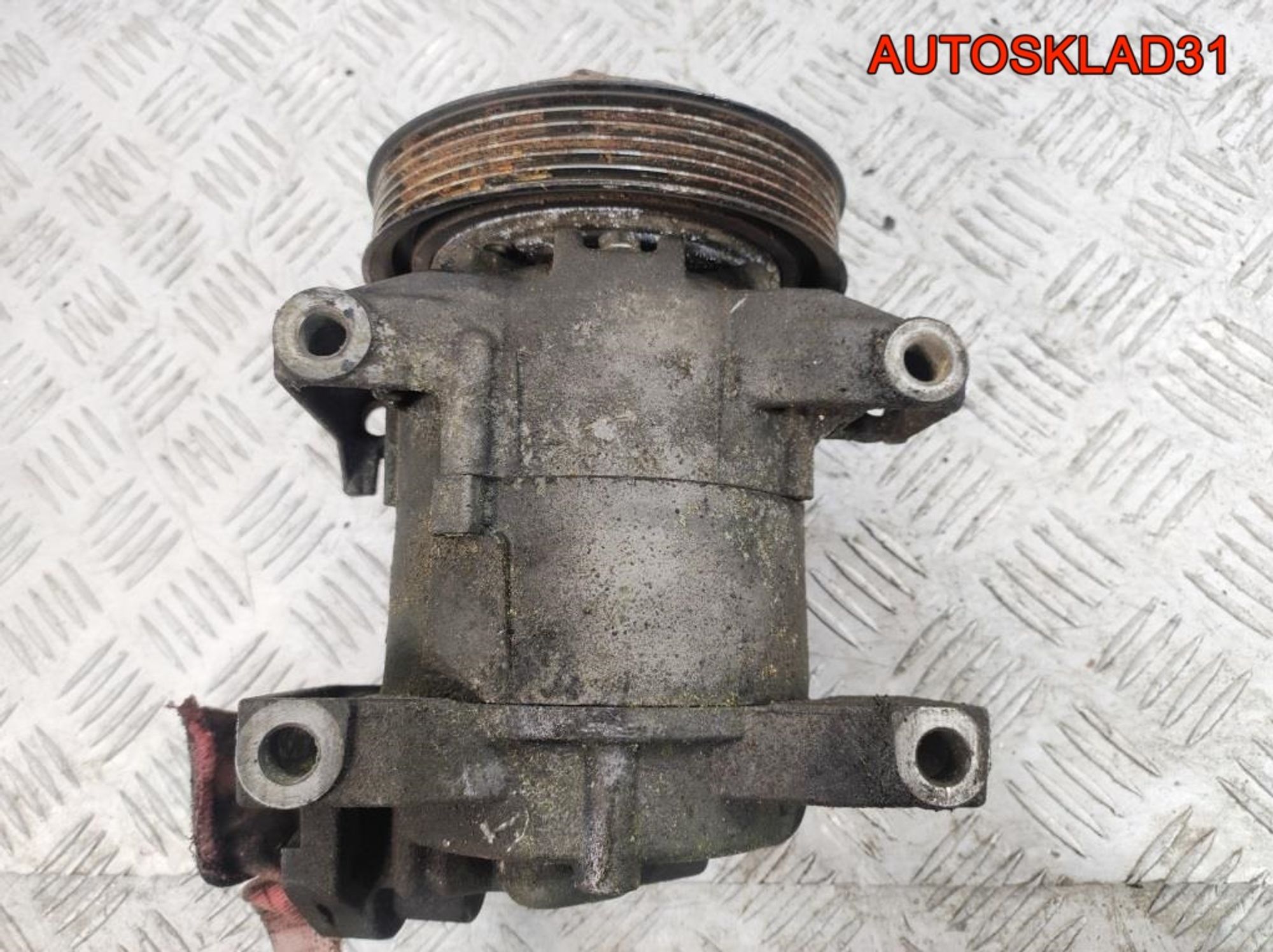 Компрессор кондиционера Nissan Primera P11 926009F500, 5000 рублей, Дубовое