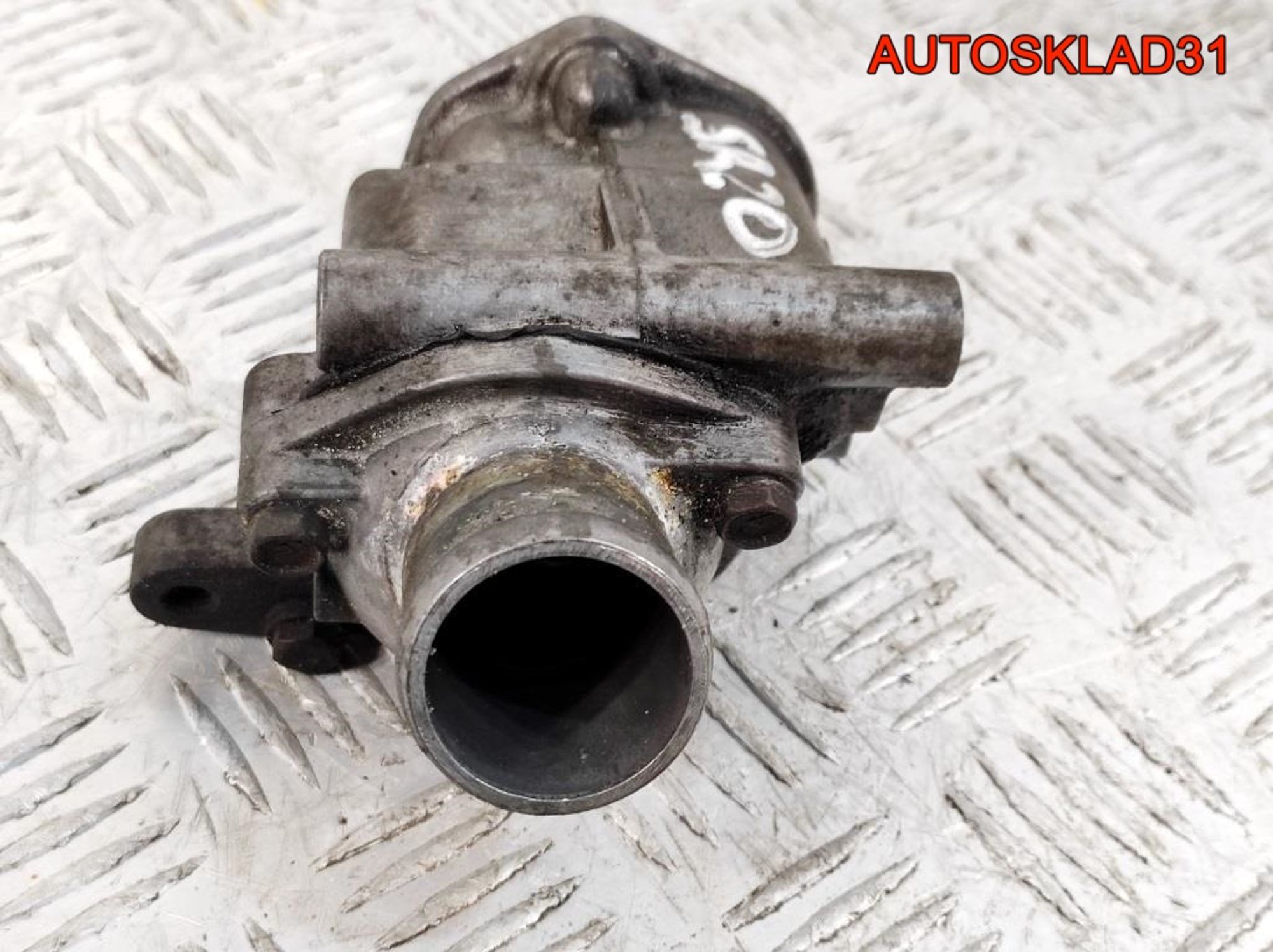 Корпус термостата Nissan Primera P11 2,0 SR20DE 110619F500, 1500 рублей, Дубовое