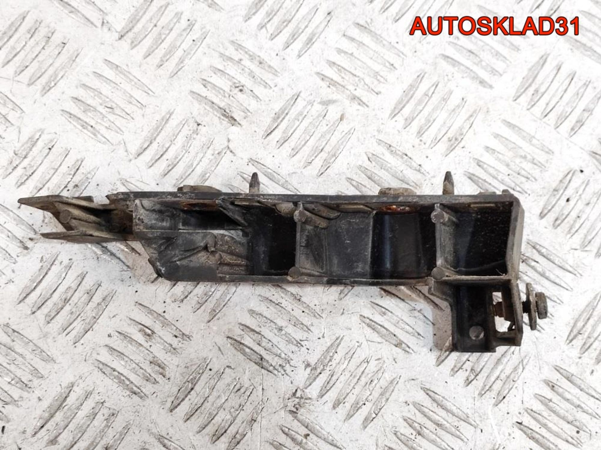 Крепление переднего бампера правое A6 C7 4G, 1500 рублей, Дубовое