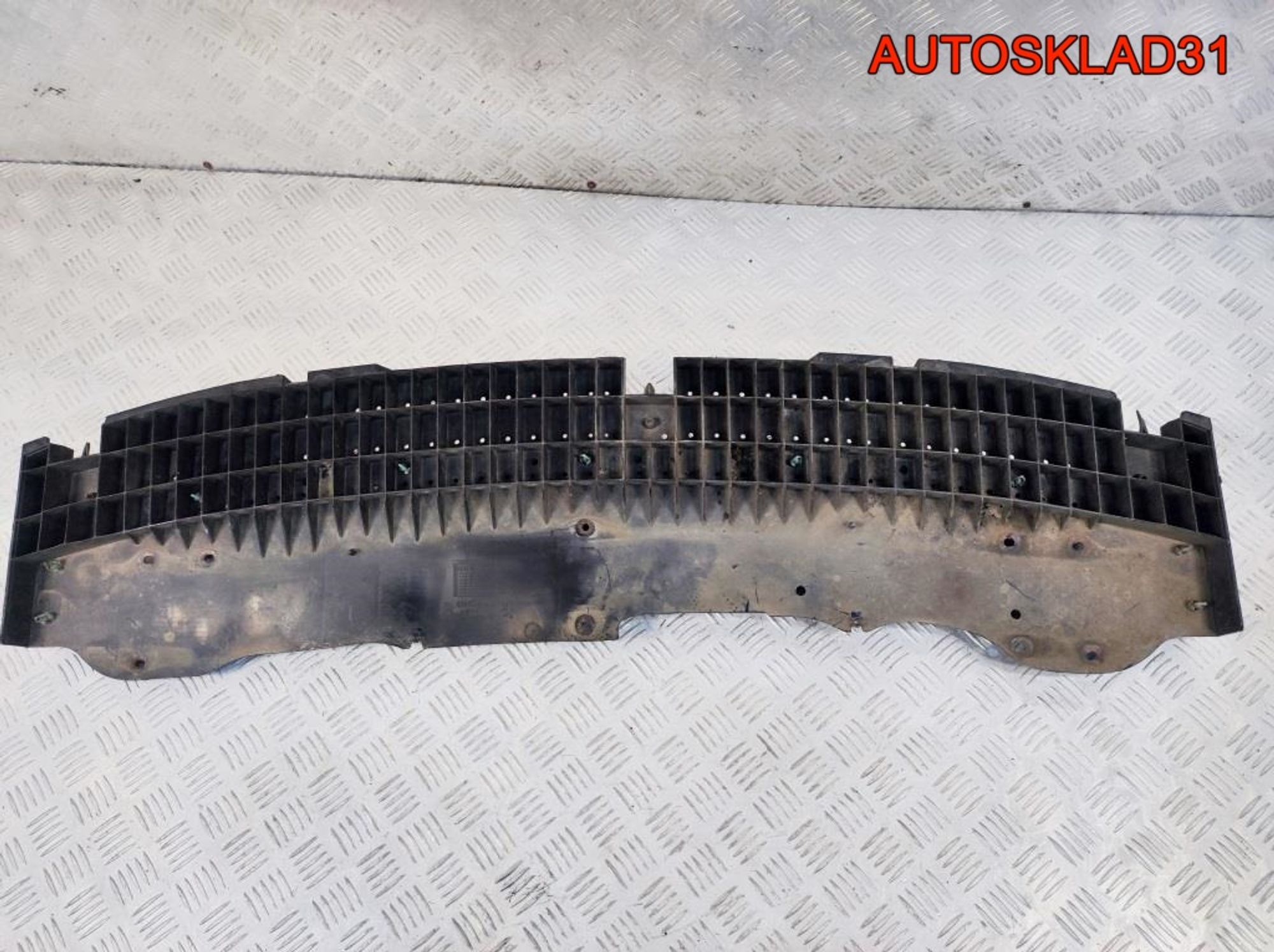 Пыльник двигателя Toyota Aygo 526180H010, 1700 рублей, Дубовое