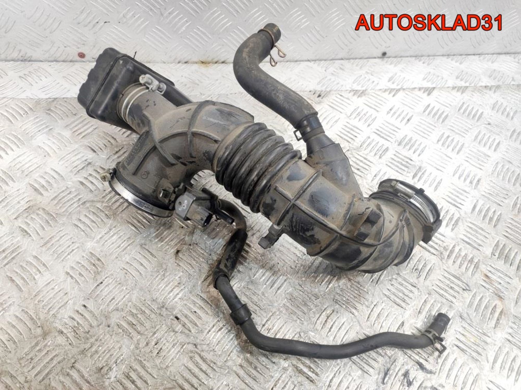 Патрубок воздушного фильтра Toyota Avensis 2 178810H040, 1200 рублей, Дубовое