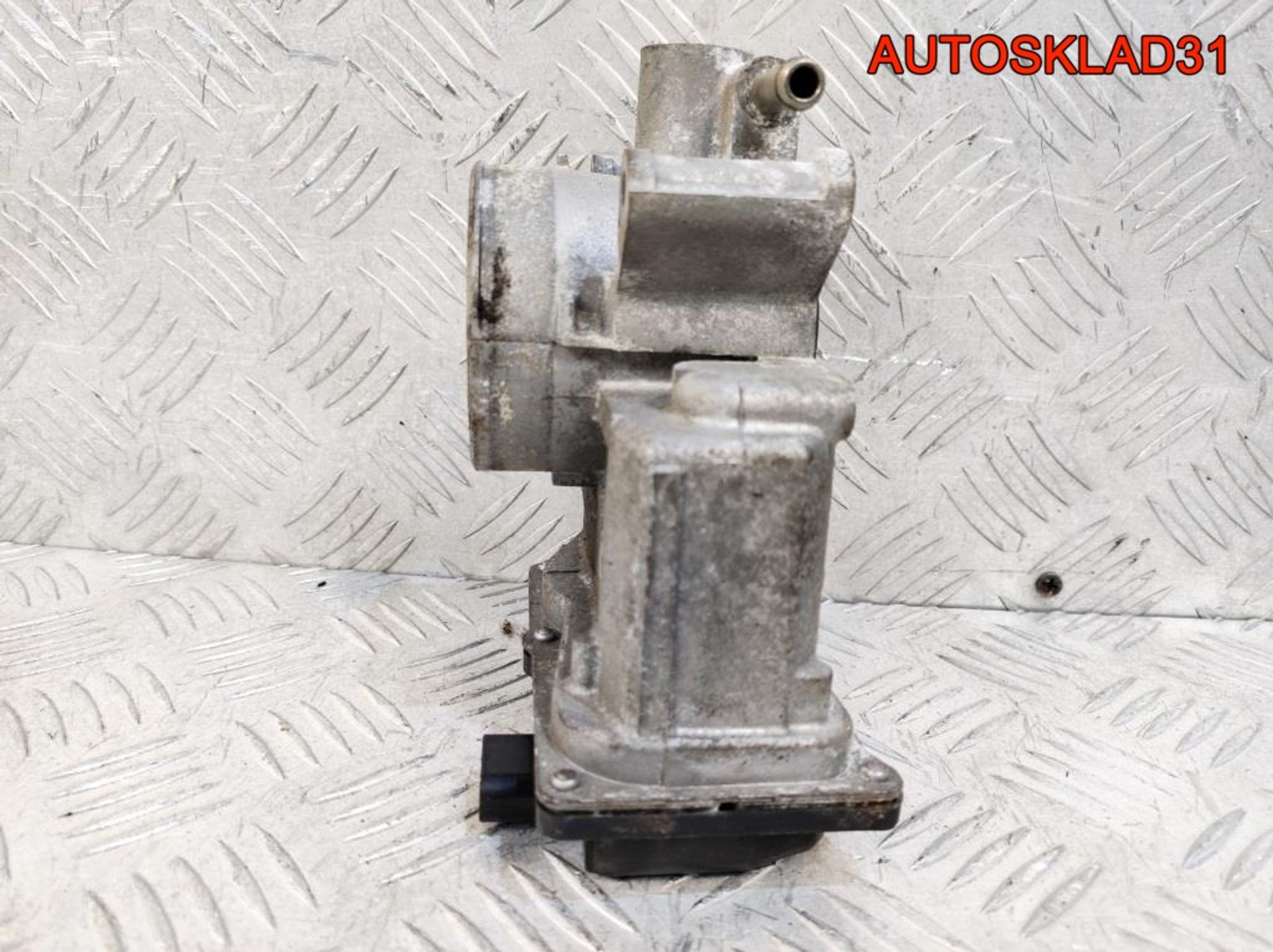 Заслонка дроссельная Mazda 6 GG 2.0 LF L3G213640A, 2900 рублей, Дубовое