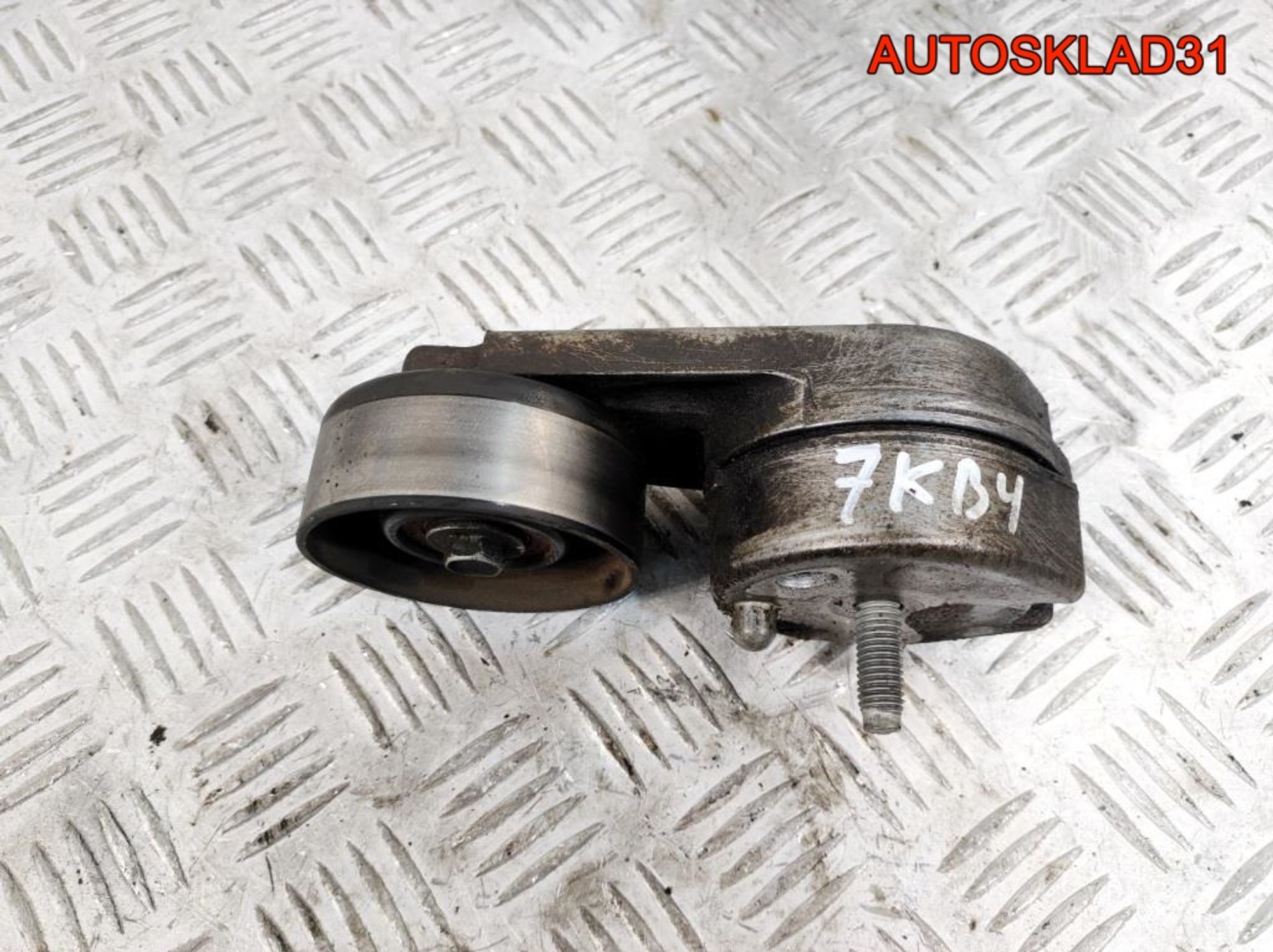 Натяжитель ремня Ford Maverick 2 3,0 7KB4 Бензин 4L8E6B209AC, 900 рублей, Дубовое