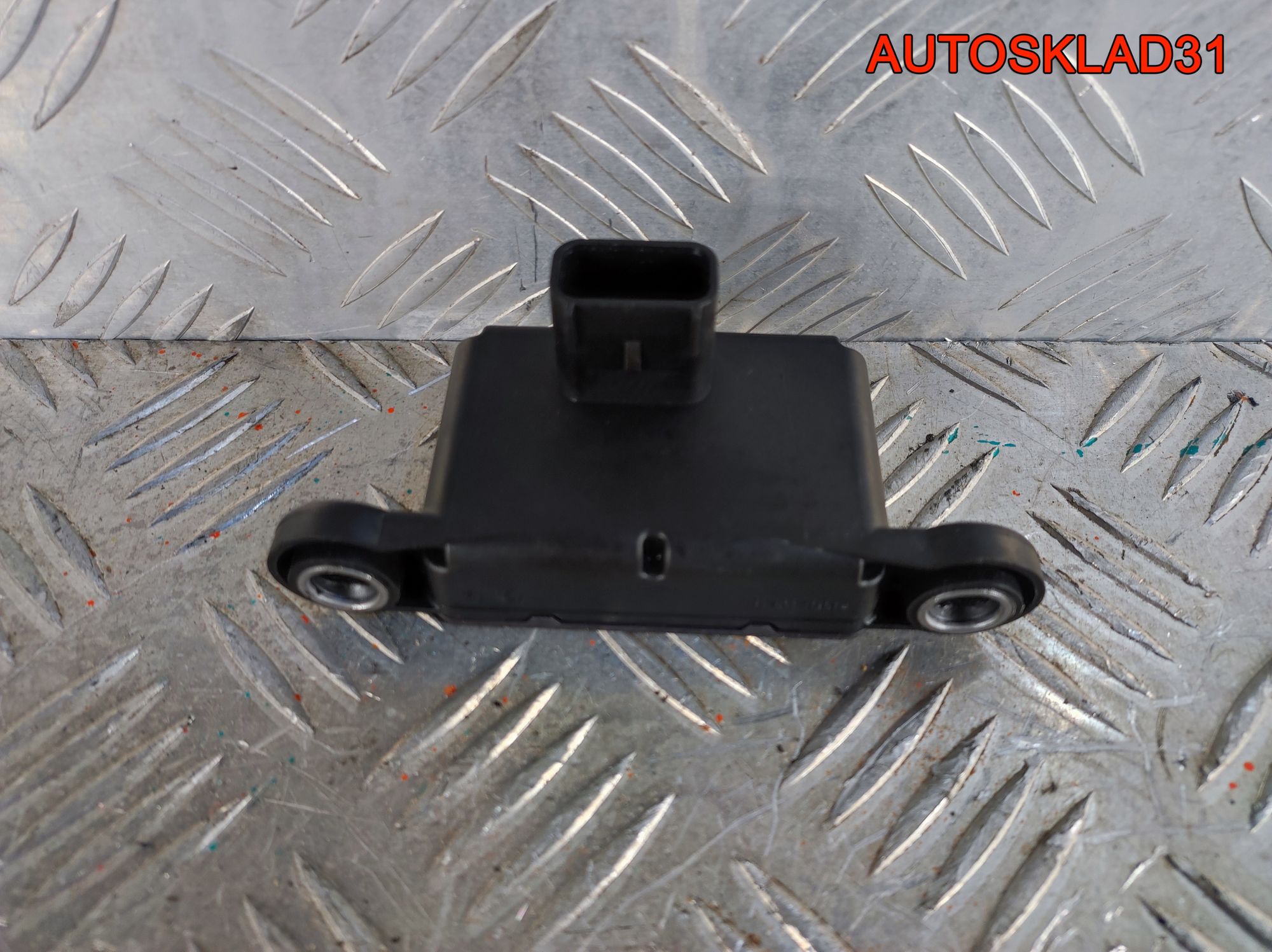 Датчик ускорения Opel Astra J 1,6 A16XER 13581120, 900 рублей, Дубовое