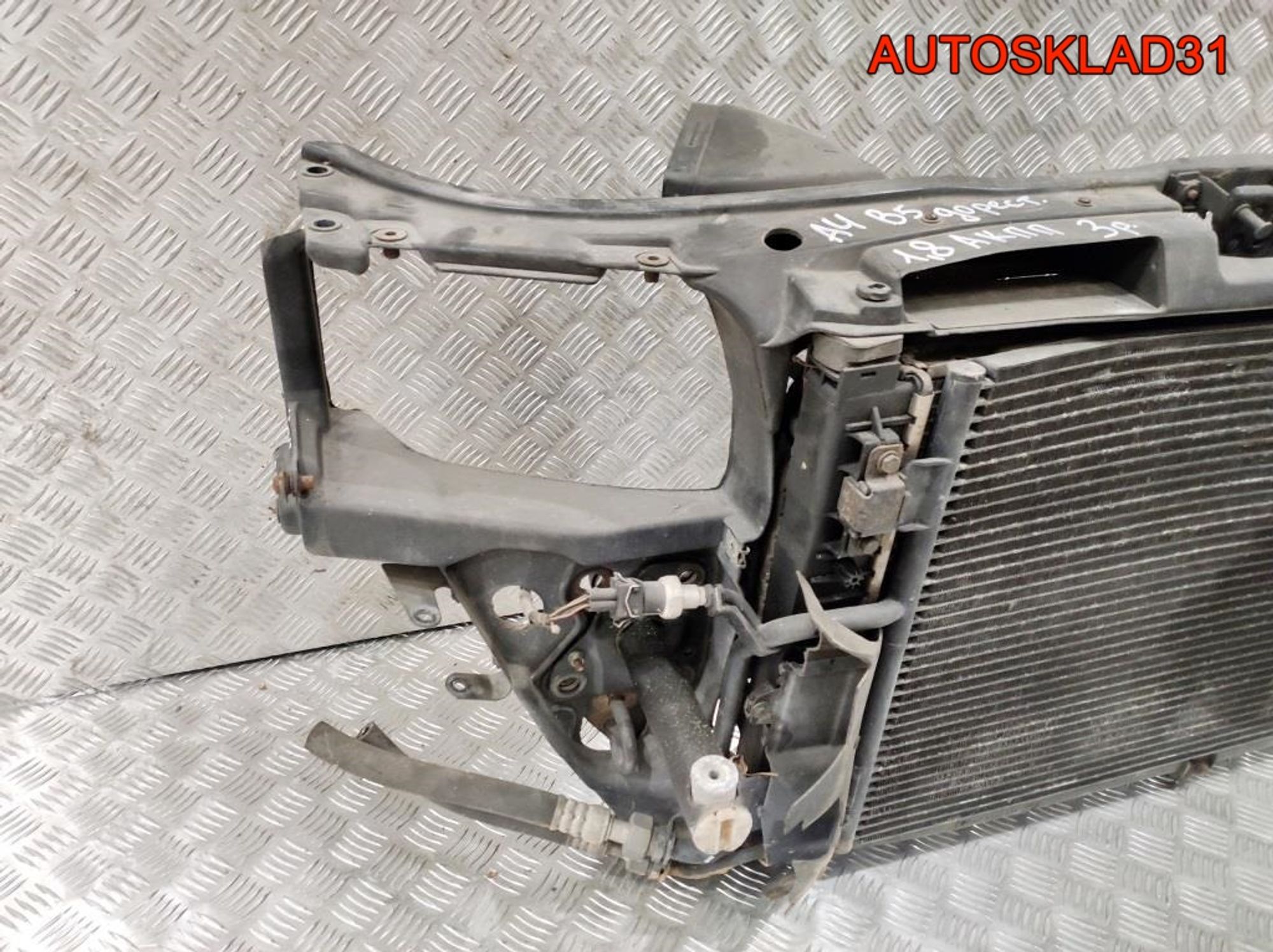 Панель передняя в сборе Audi A4 B5 Дорест 8D0805594A, 12500 рублей, Дубовое