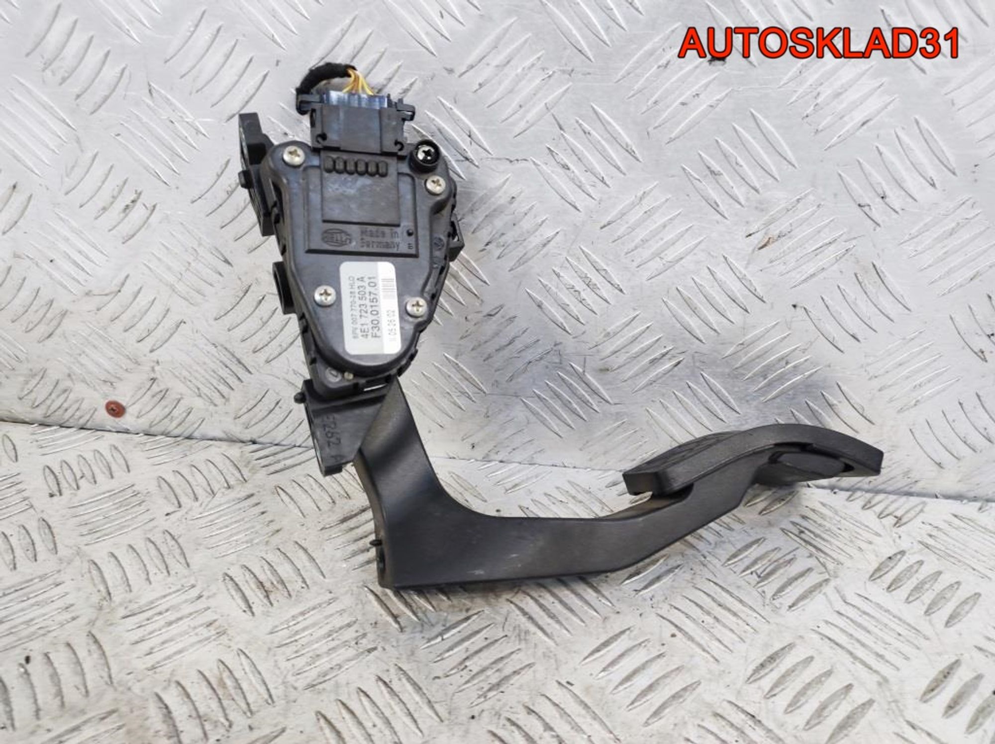 Педаль газа Audi A8 D3 4E1723503A Бензин, 2100 рублей, Дубовое