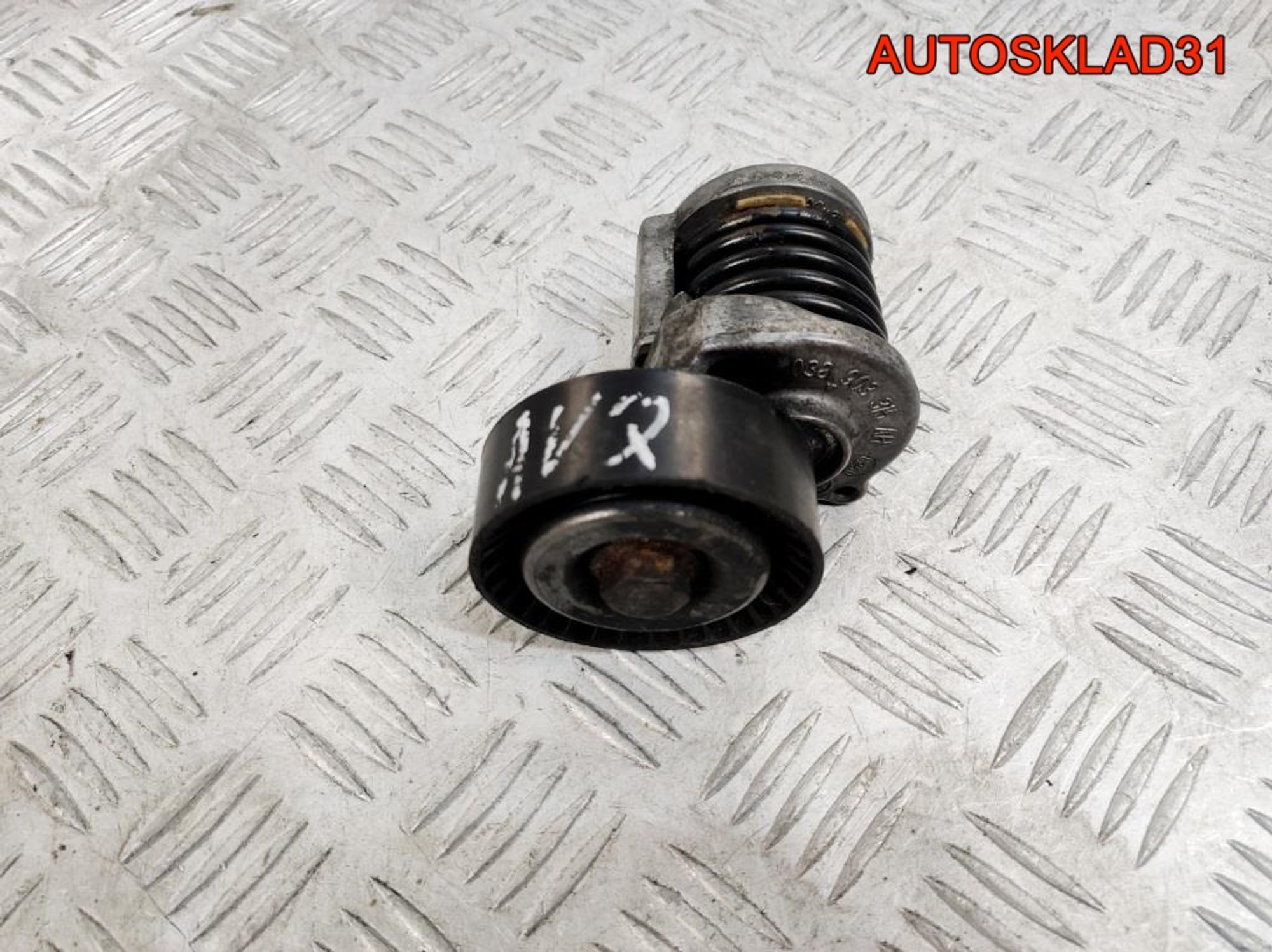 Натяжитель ремня VW Touran 1.9 AVQ Дизель 038903315AH, 500 рублей, Дубовое