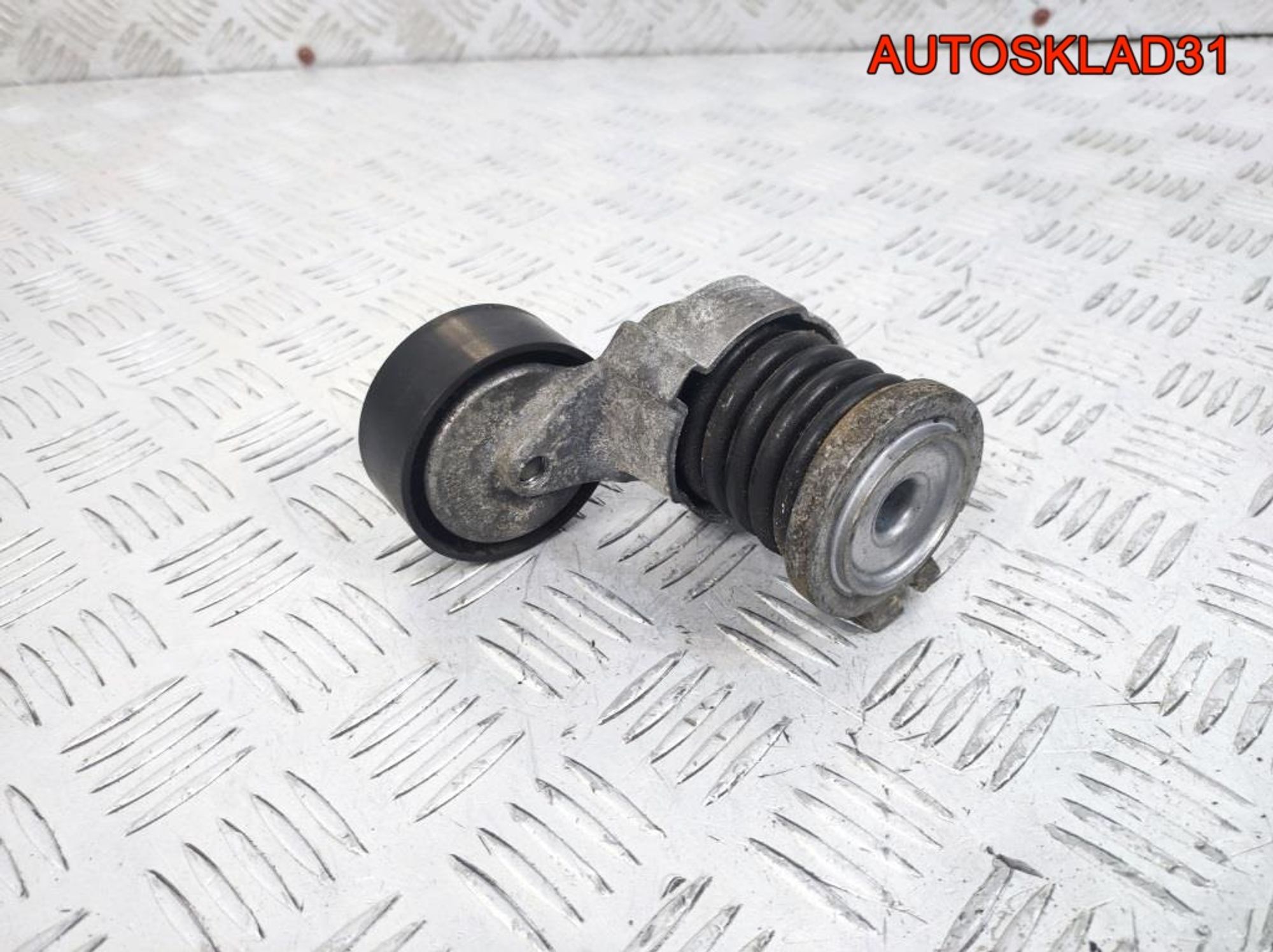 Ролик натяжитель VW Polo 4 1,2 BME 03E903133A, 500 рублей, Дубовое