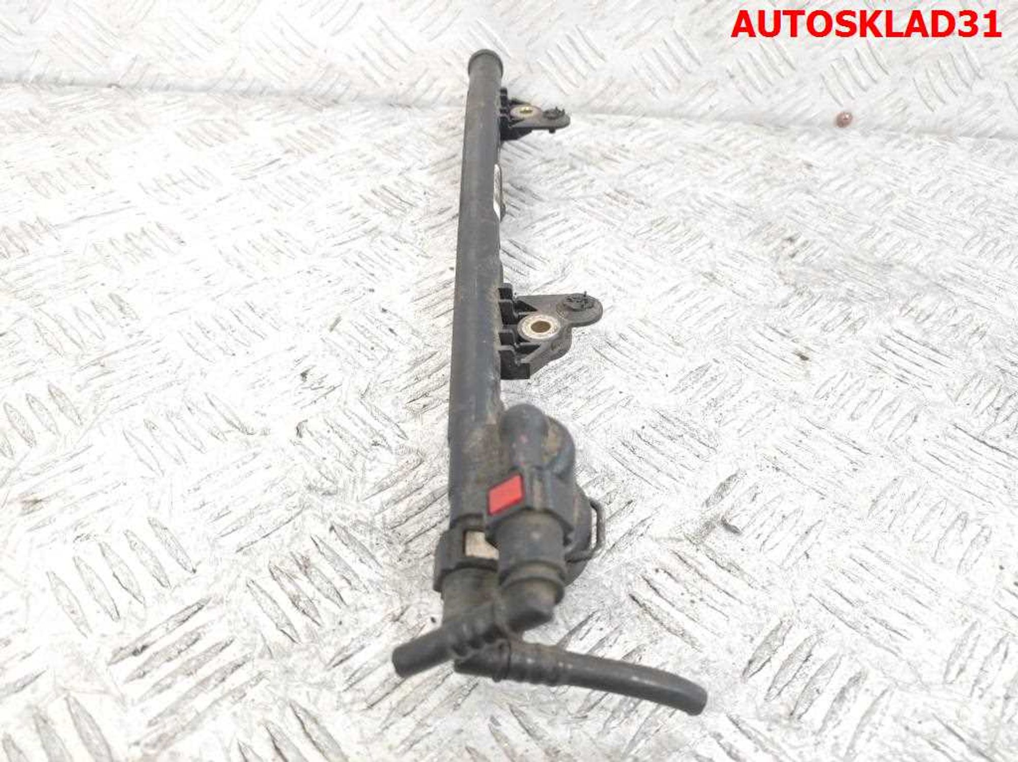 Рейка топливная Ford Fiesta 1,3 A9A 2N1U9D280CA, 1500 рублей, Дубовое