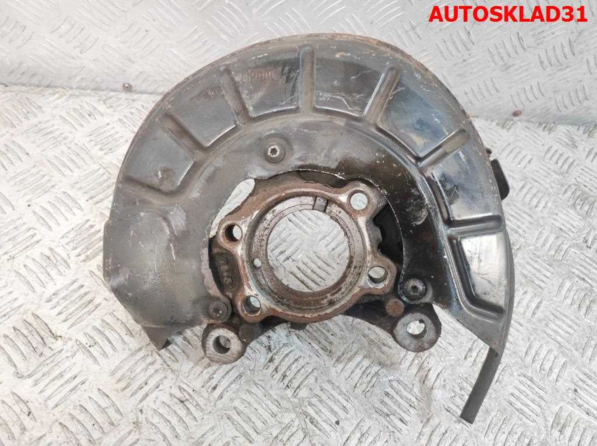 Кулак поворотный перед правый VW Golf 5 1K0407256AA, 2500 рублей, Дубовое