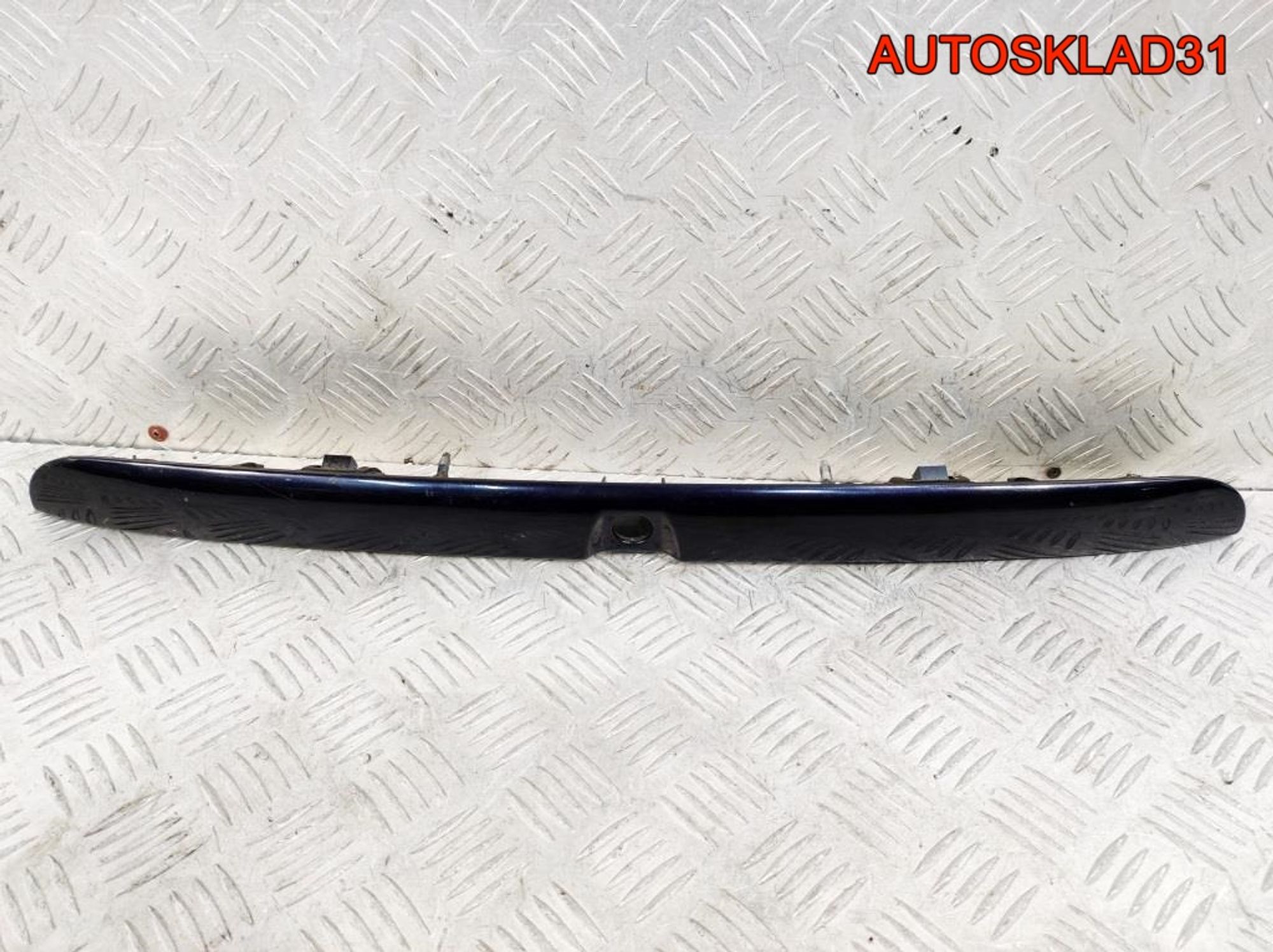 Накладка двери багажника Audi A3 8L 8D9827574, 3200 рублей, Дубовое