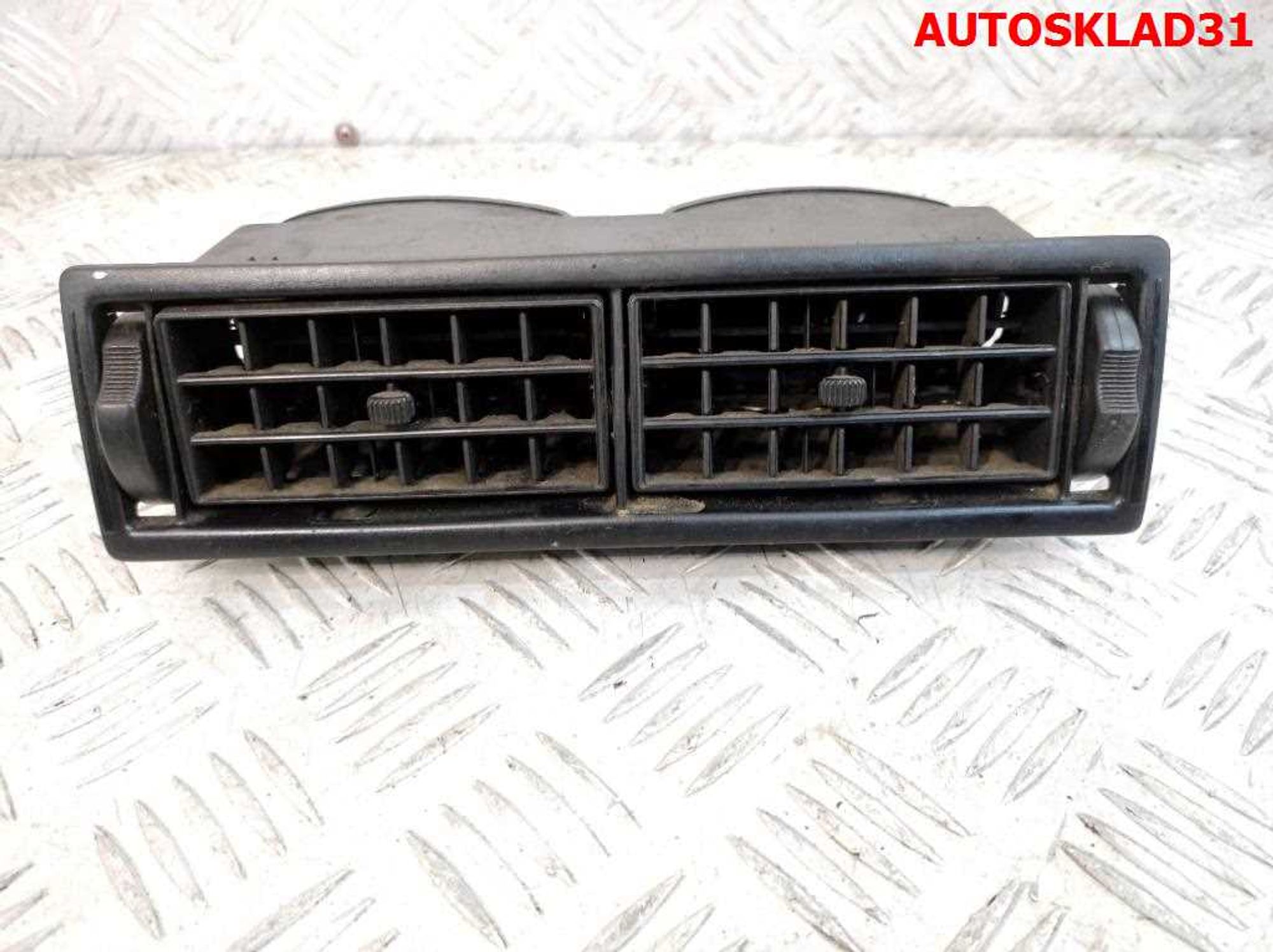 Дефлектор воздушный центральный VW Transporter T4 191819703, 1000 рублей, Дубовое