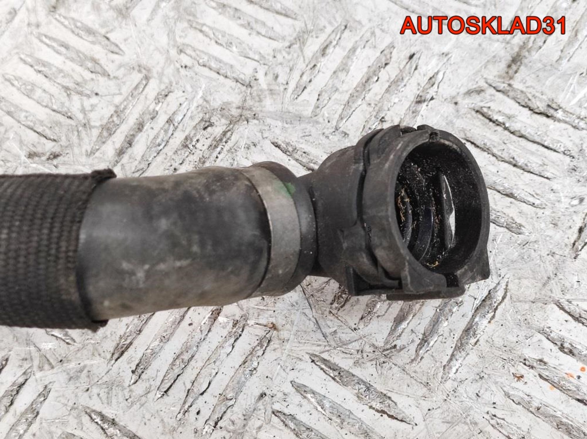 Патрубок системы охлаждения A6 C6 2.4 BDW 4F1819350B, 600 рублей, Дубовое