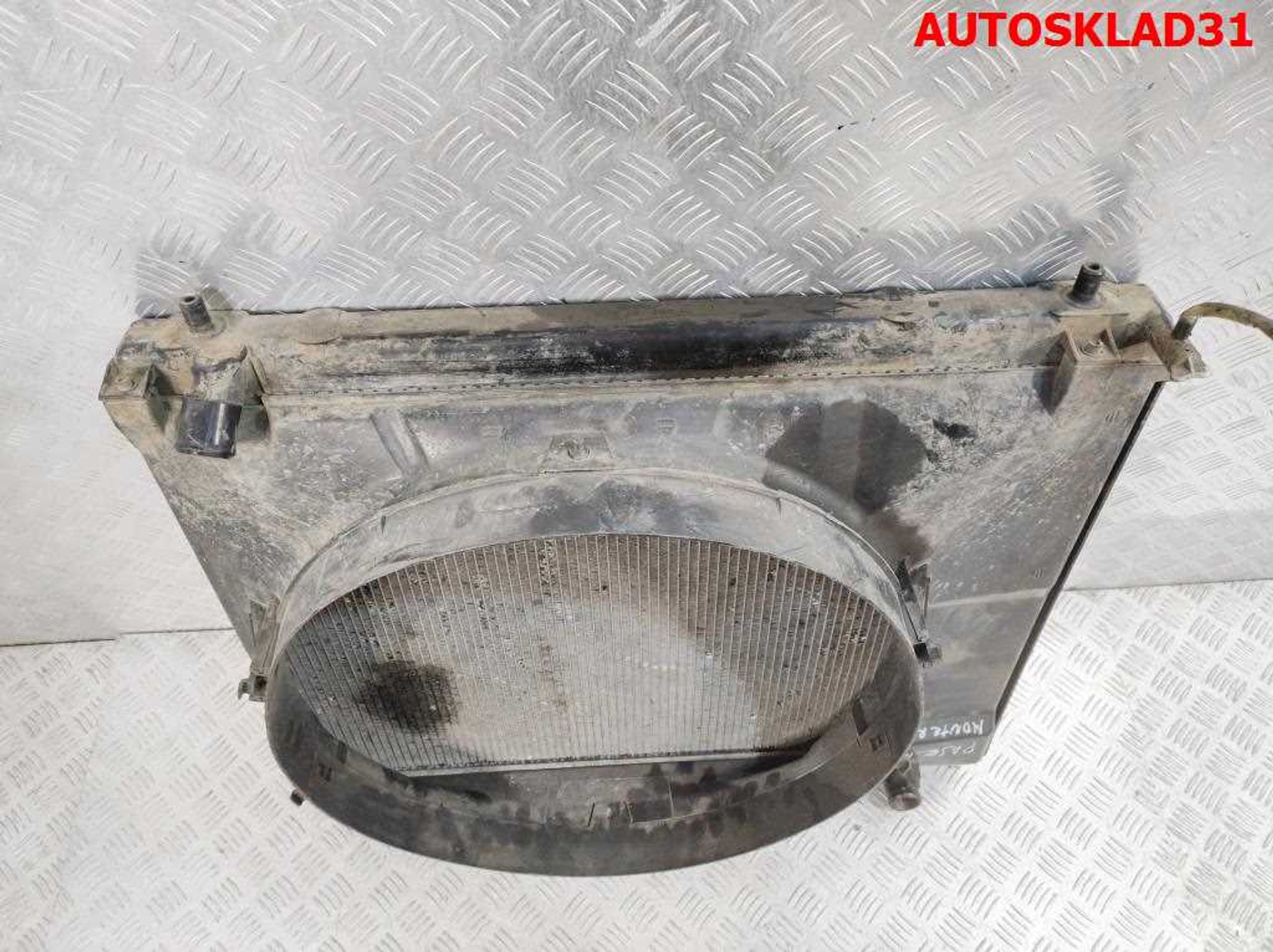Радиатор основной Mitsubishi Pajero 3 3,2 Дизель MR404689, 3500 рублей, Дубовое