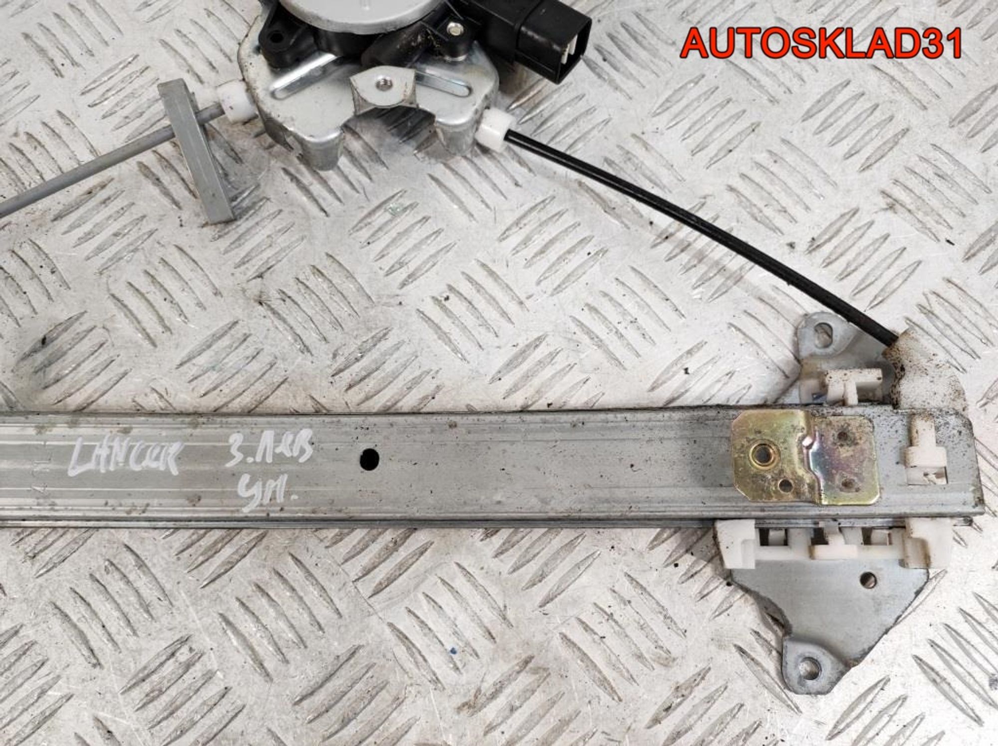 Стеклоподъемник задней левой двери Mitsubishi Lancer Универсал, 900 рублей, Дубовое