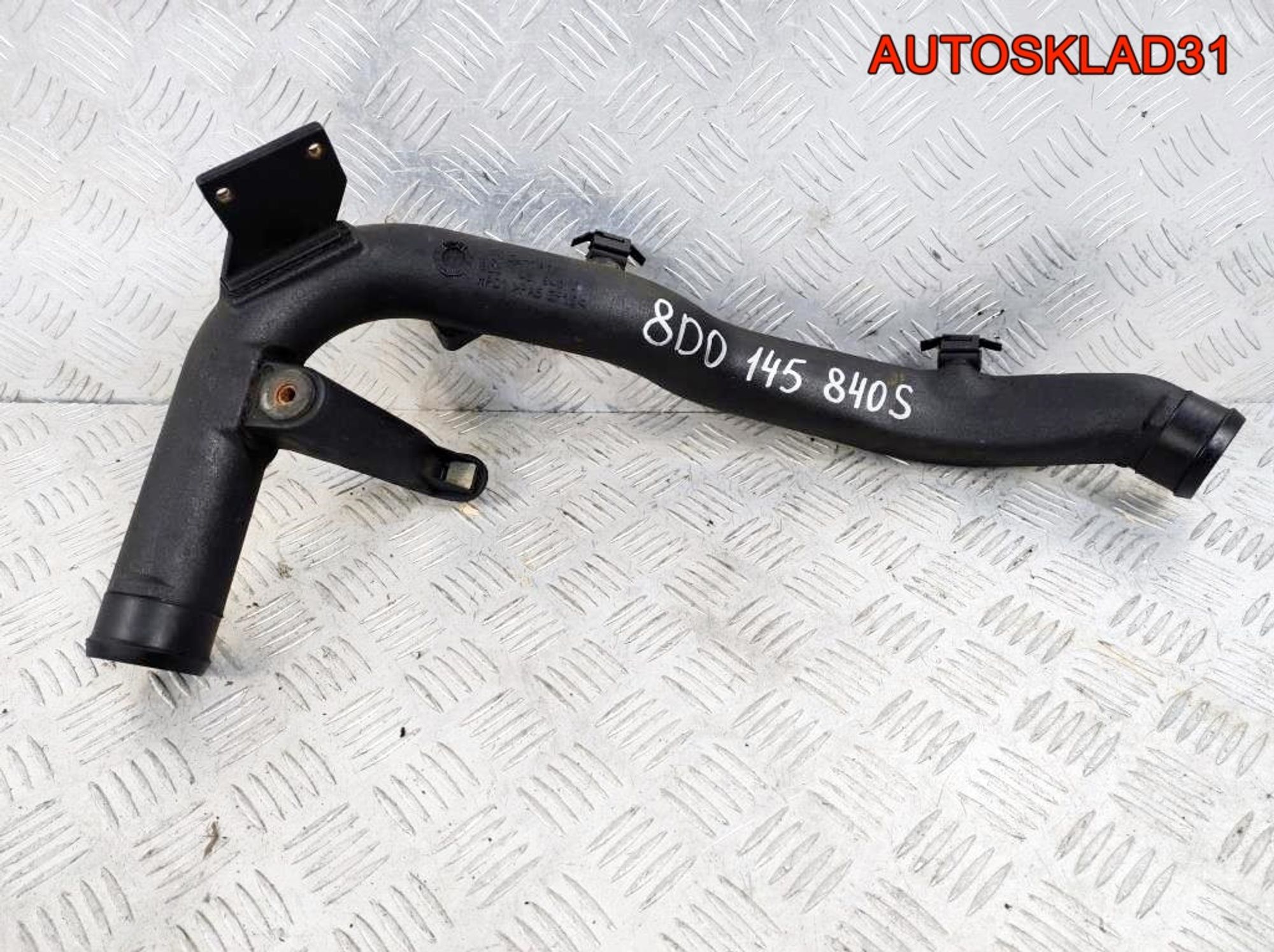 Патрубок интеркулера VW Passat B5 AJM 8D0145840S, 900 рублей, Дубовое