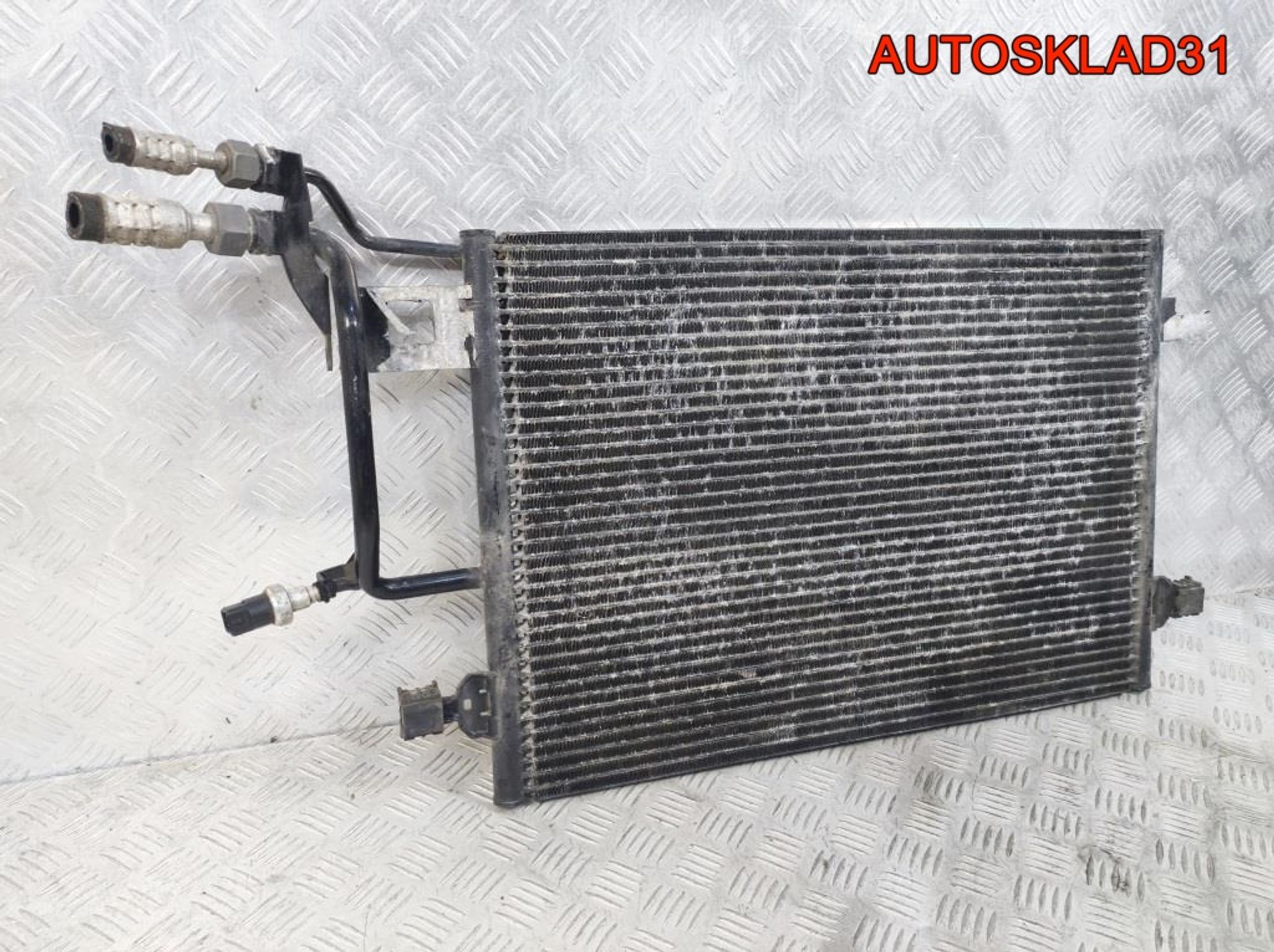 Радиатор кондиционера Audi A6 C5 4B0260401F Бензин, 2900 рублей, Дубовое