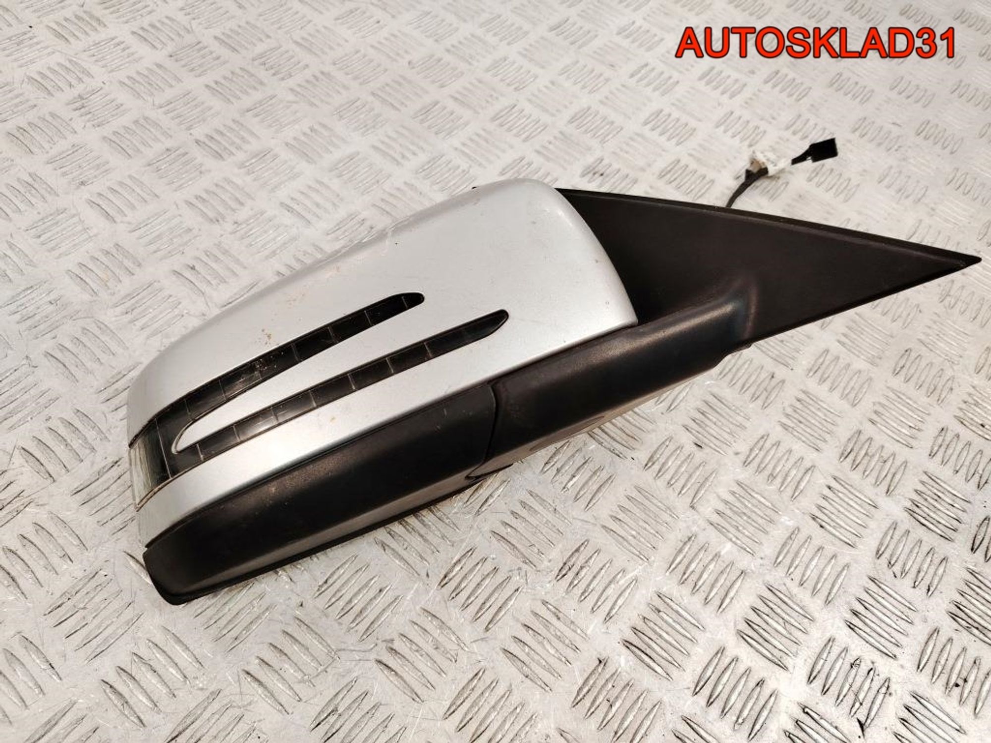 Зеркало правое Mercedes Benz W204 A2048103416, 18000 рублей, Дубовое