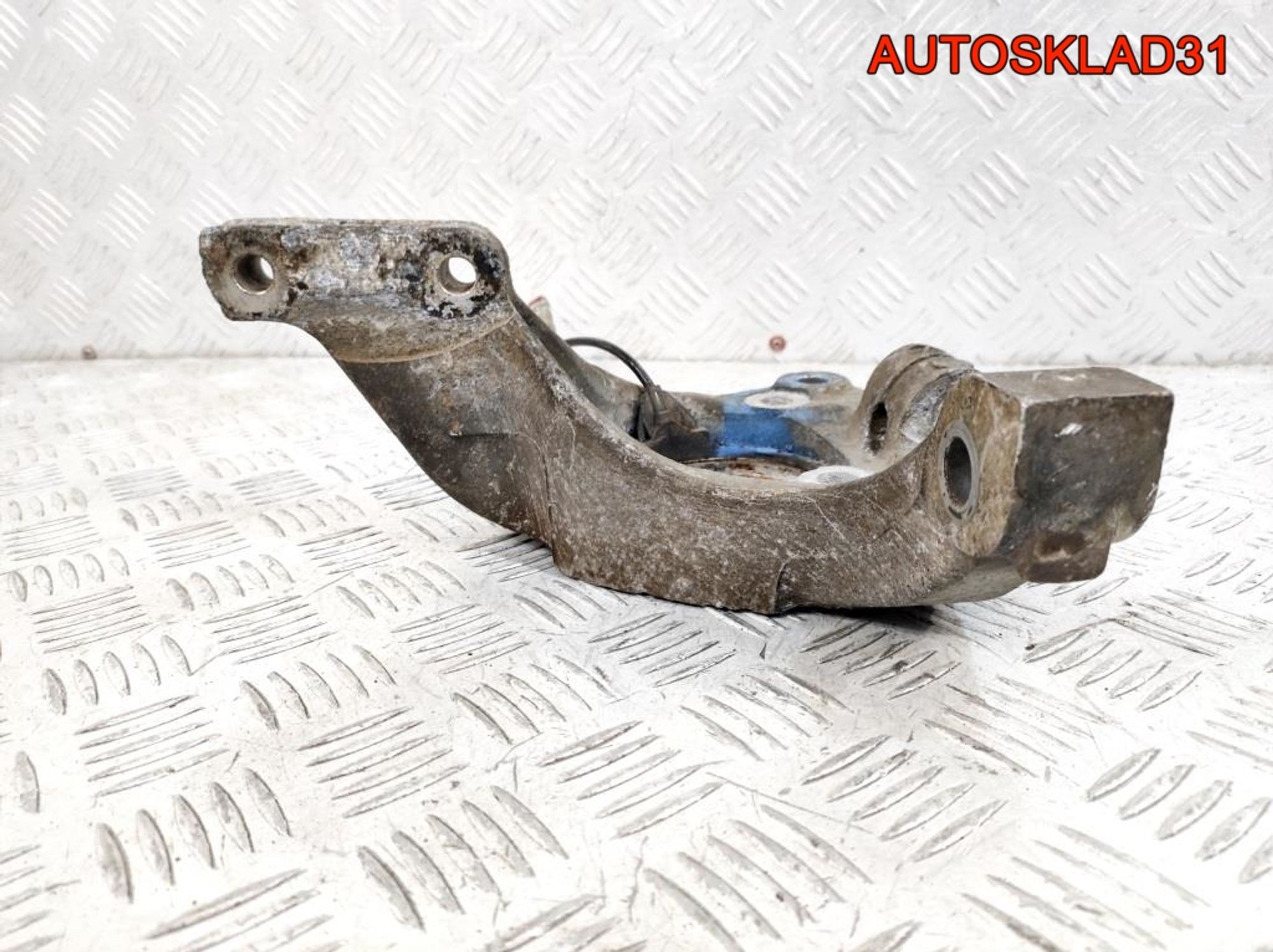 Кулак поворотный передний левый Opel Vectra C 13136698, 5000 рублей, Дубовое
