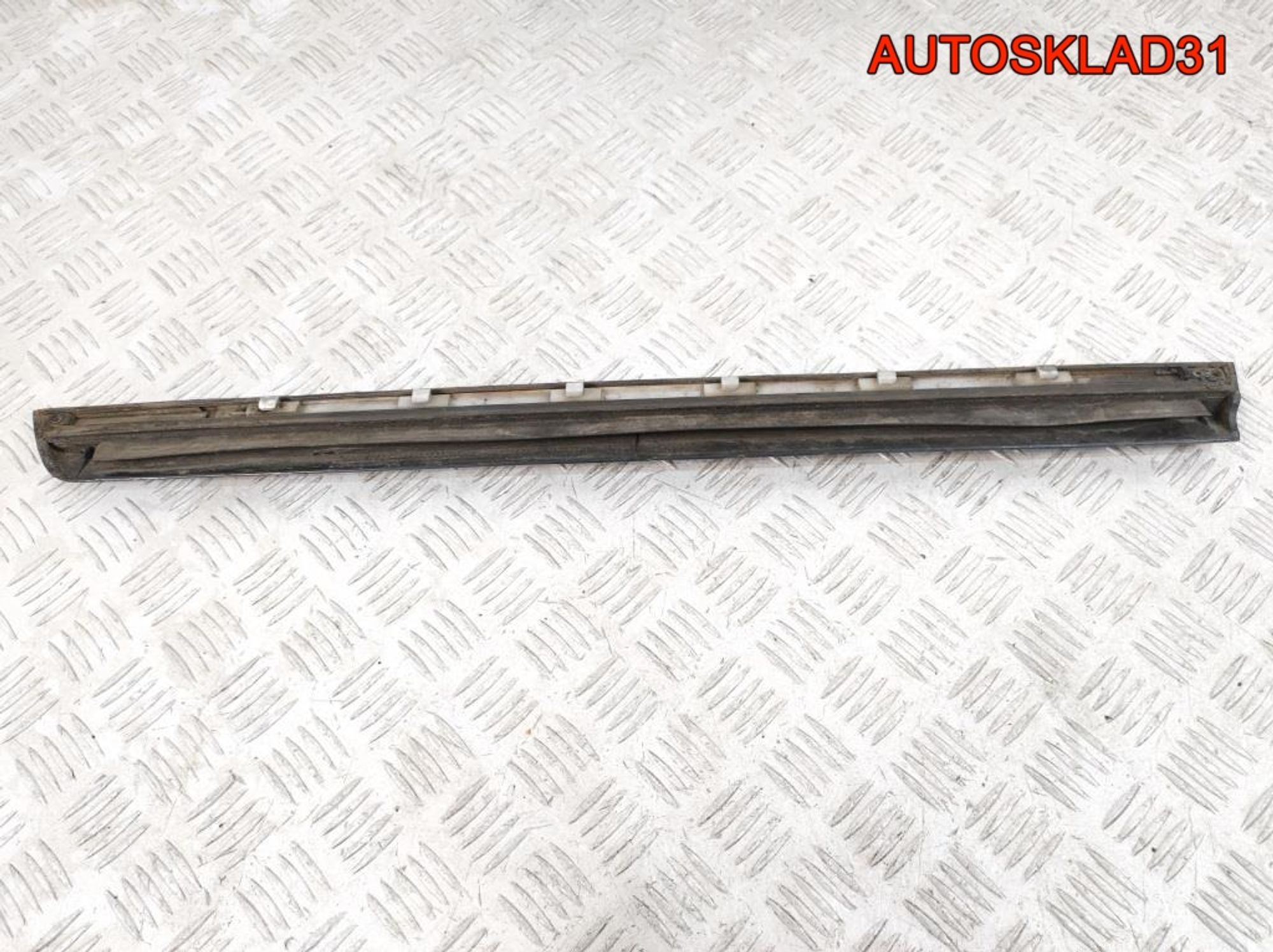 Молдинг задней левой двери Audi A6 C5 4B0853969D, 2000 рублей, Дубовое