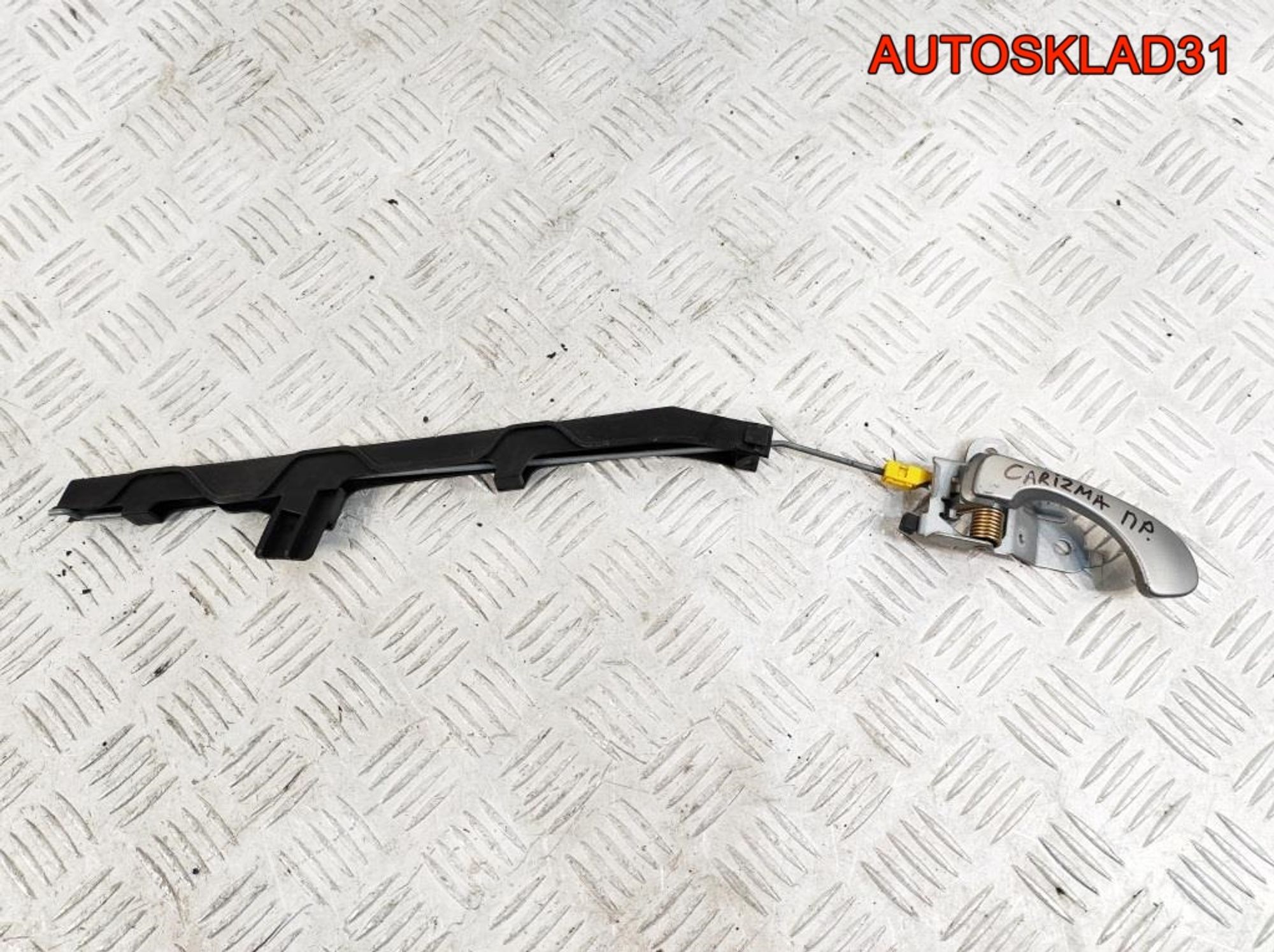 Ручка двери передняя правая Mitsubishi Carisma DA, 500 рублей, Дубовое