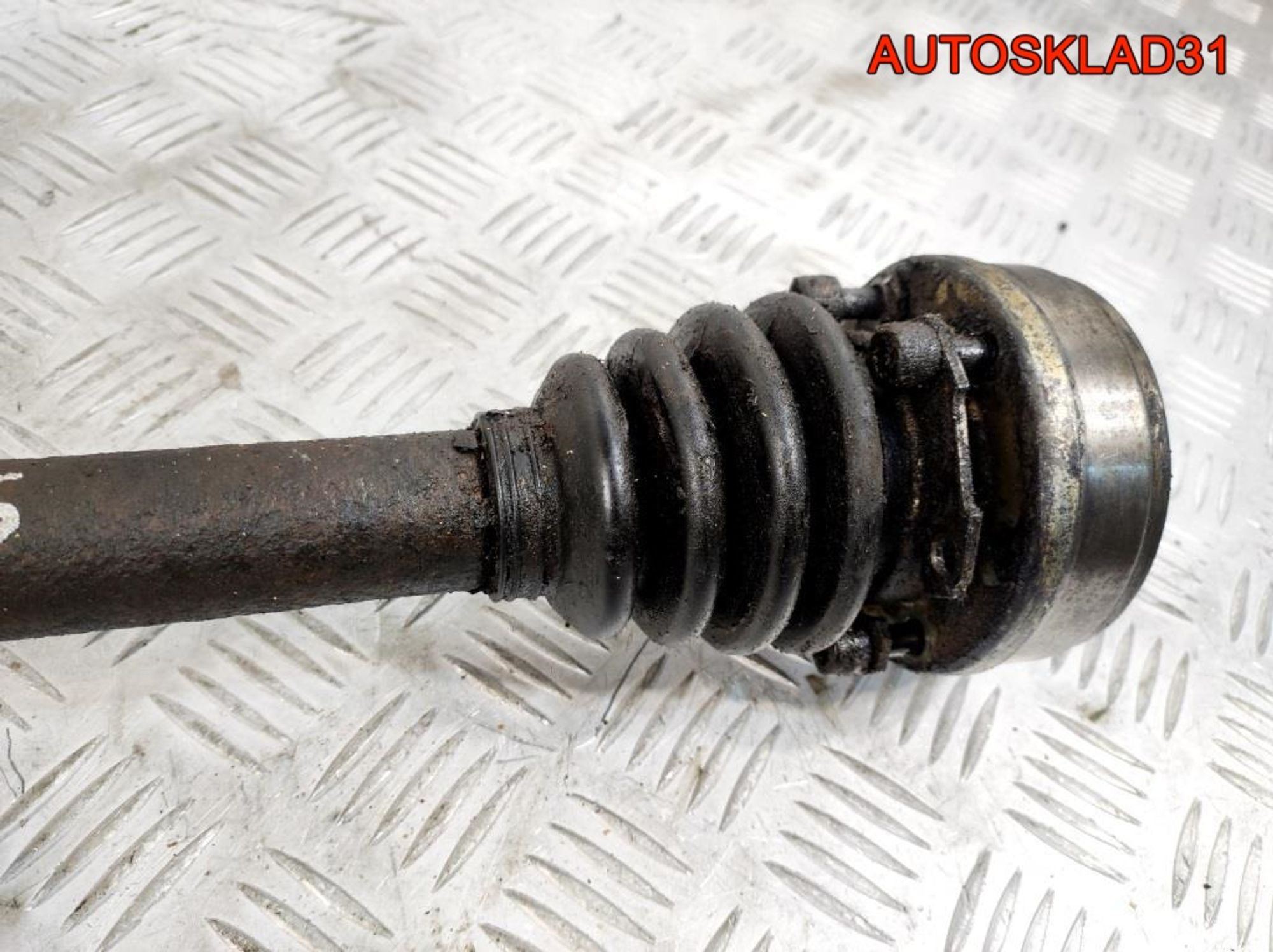 Полуось передняя Audi 80 B3 1,8 Бензин, 2300 рублей, Дубовое