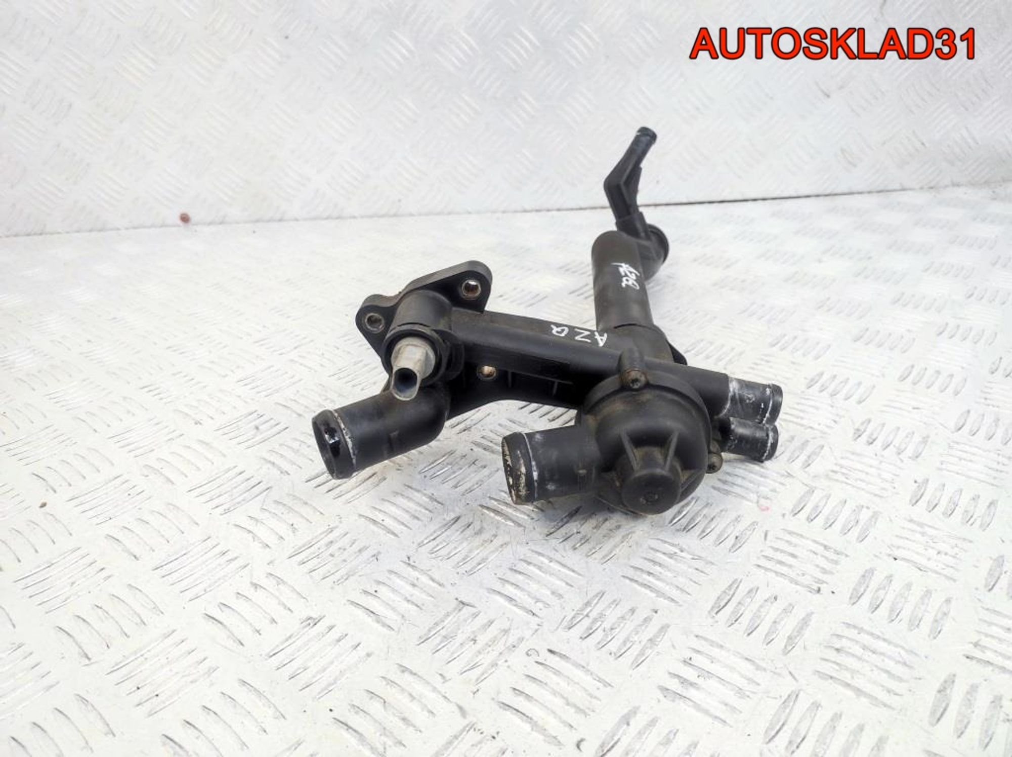 Корпус термостата VW Polo 1.2 AZQ 03C121111B, 900 рублей, Дубовое