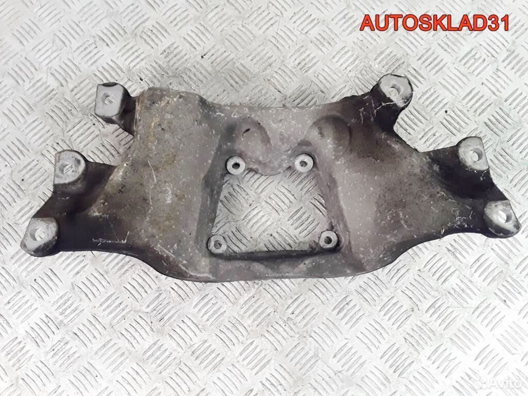 Кронштейн КПП задний Audi A6 C6 4F 2,4 BDW 4F0399263K, 3500 рублей, Дубовое