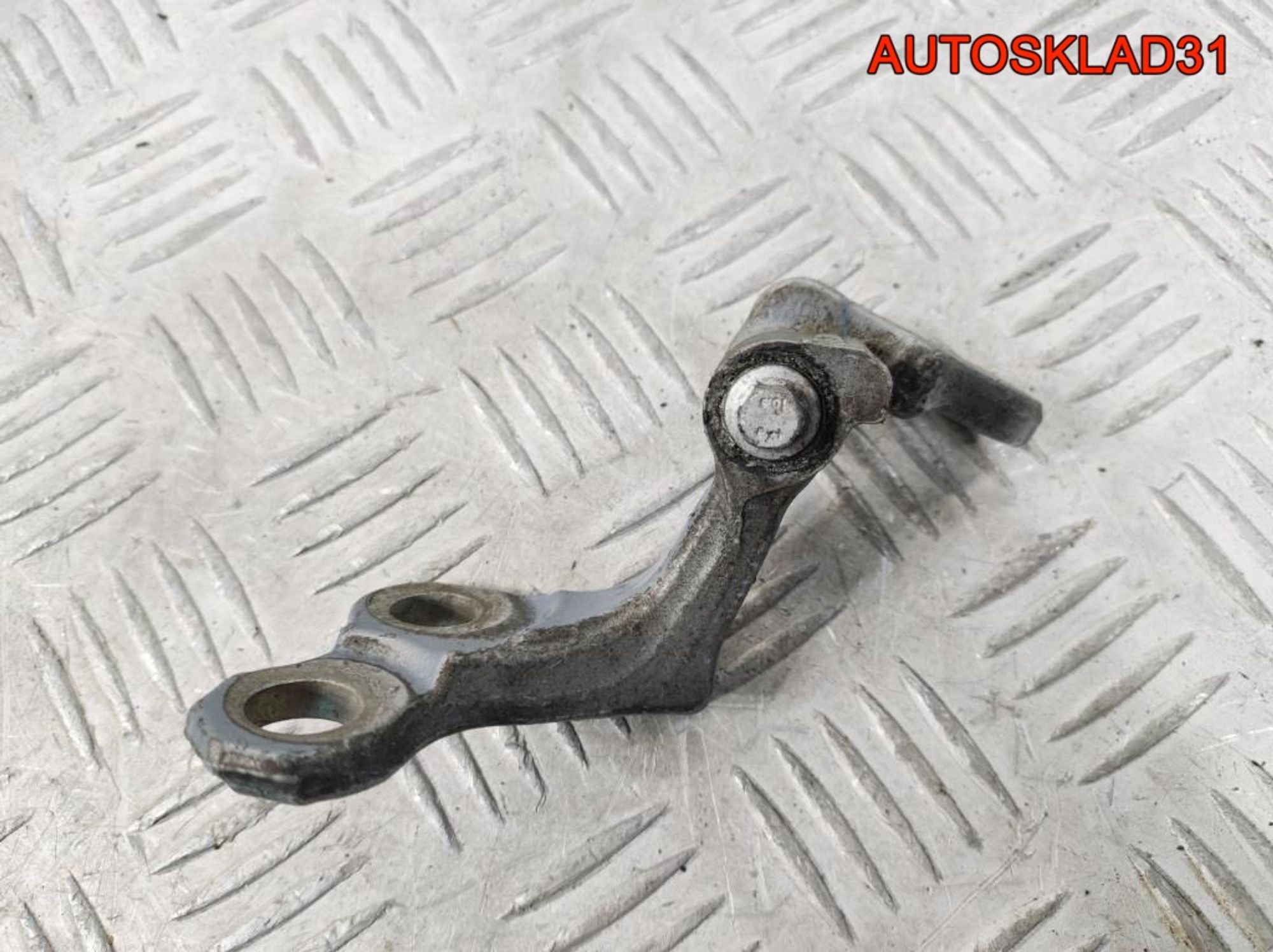 Петля двери задней левой верхняя Ford Focus 2, 900 рублей, Дубовое