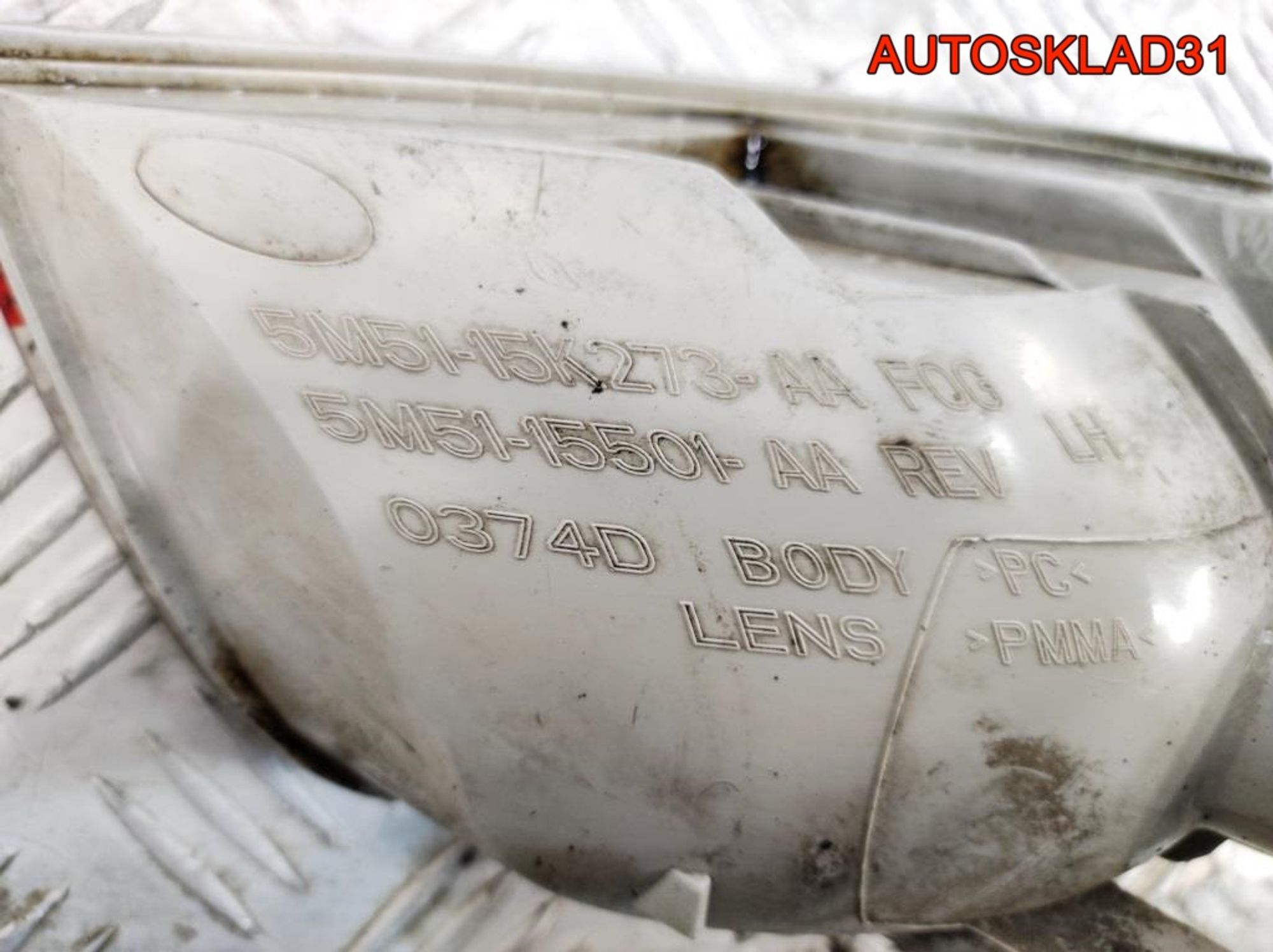 Фонарь задний в бампер левый Ford Focus 2 5M5115K273AA, 1200 рублей, Дубовое