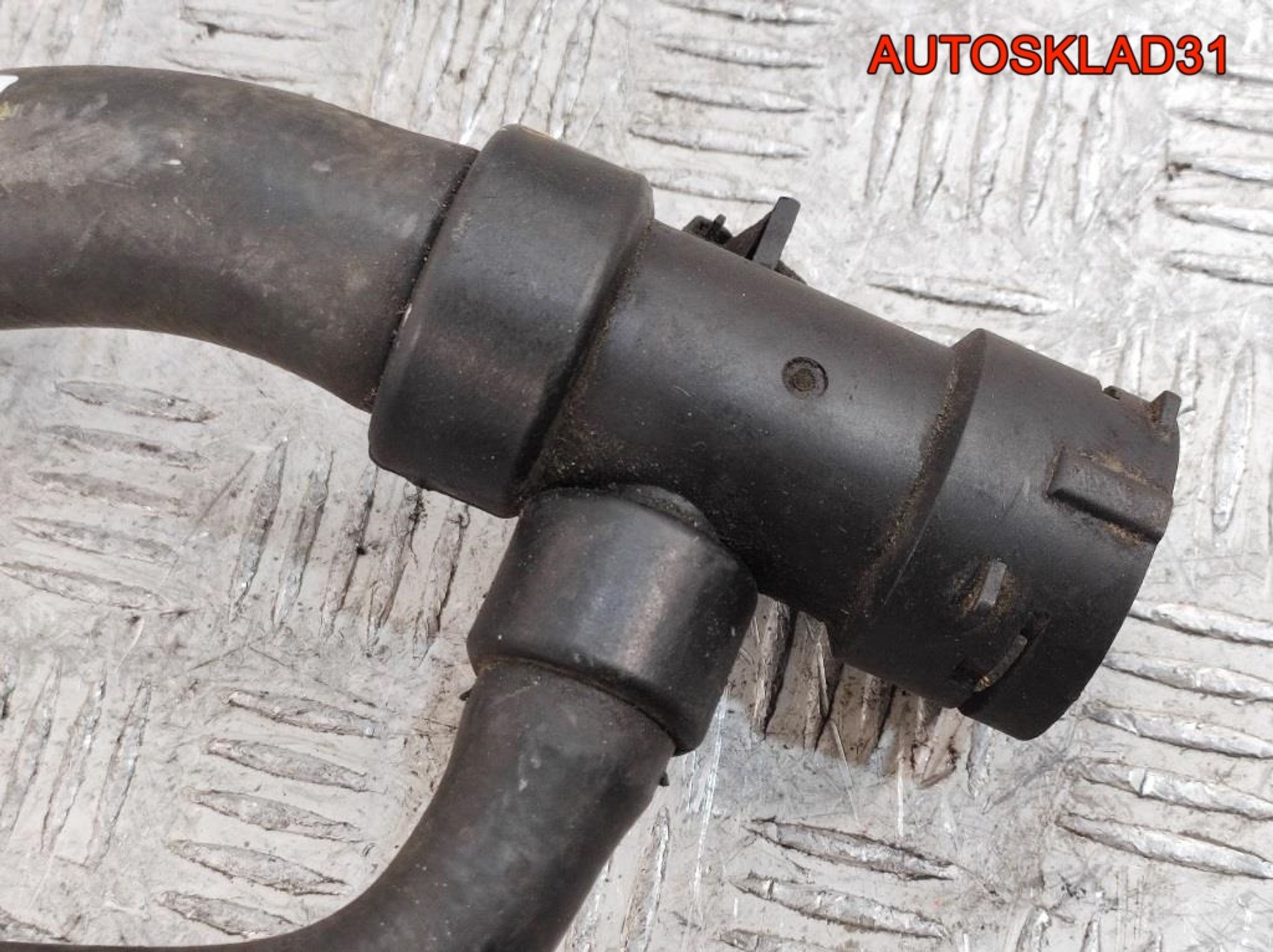 Патрубок радиатора VW Passat B5+ 1,9 Дизель 8D0121049H, 1500 рублей, Дубовое