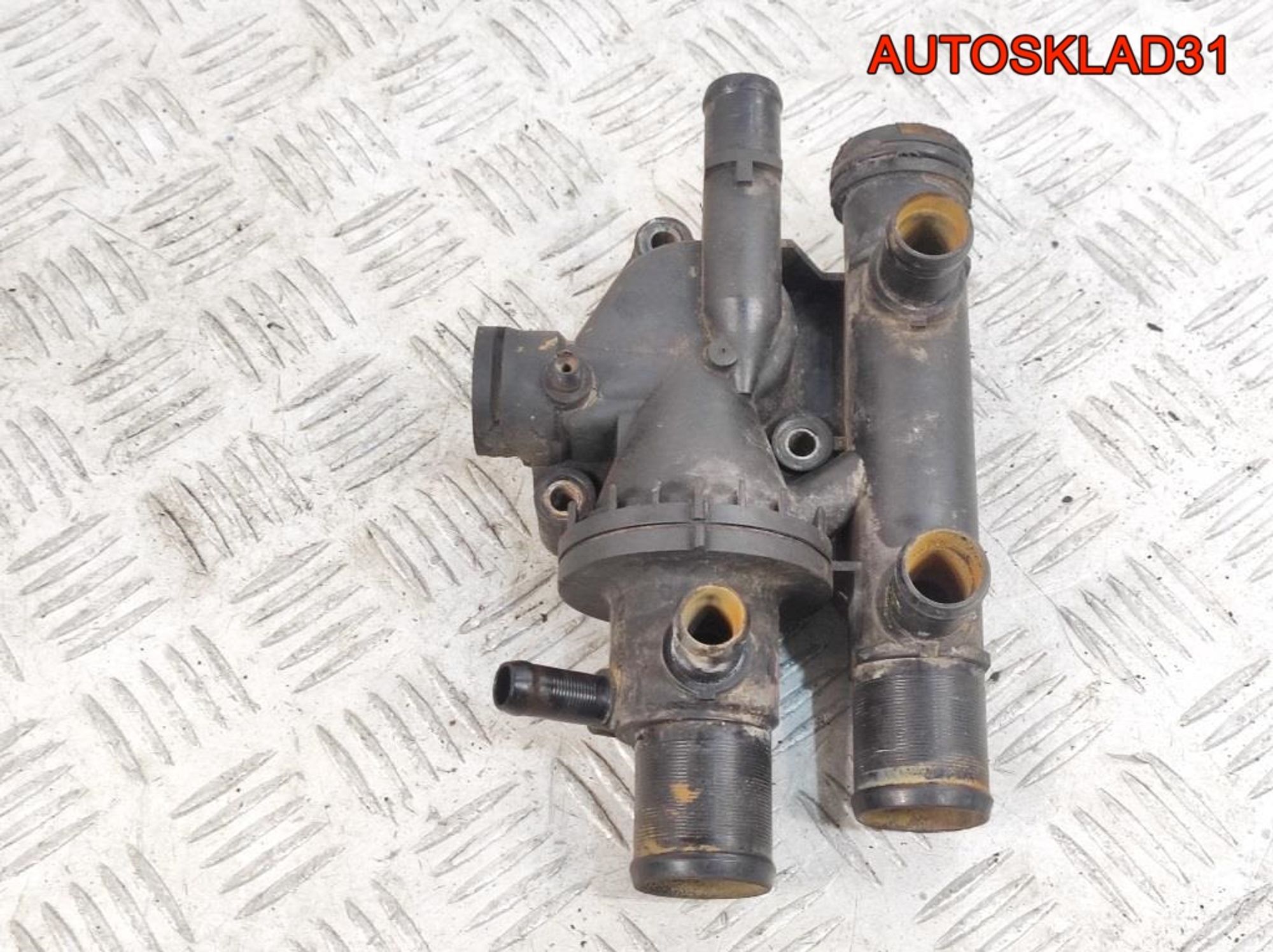 Корпус термостата Renault Laguna 2 2,2 Дизель 8200154300, 1500 рублей, Дубовое