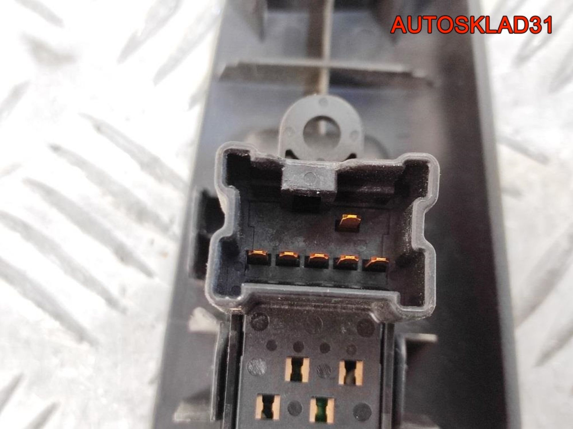 Кнопка стеклоподъемника Nissan Note E11 25411ED00A, 900 рублей, Дубовое