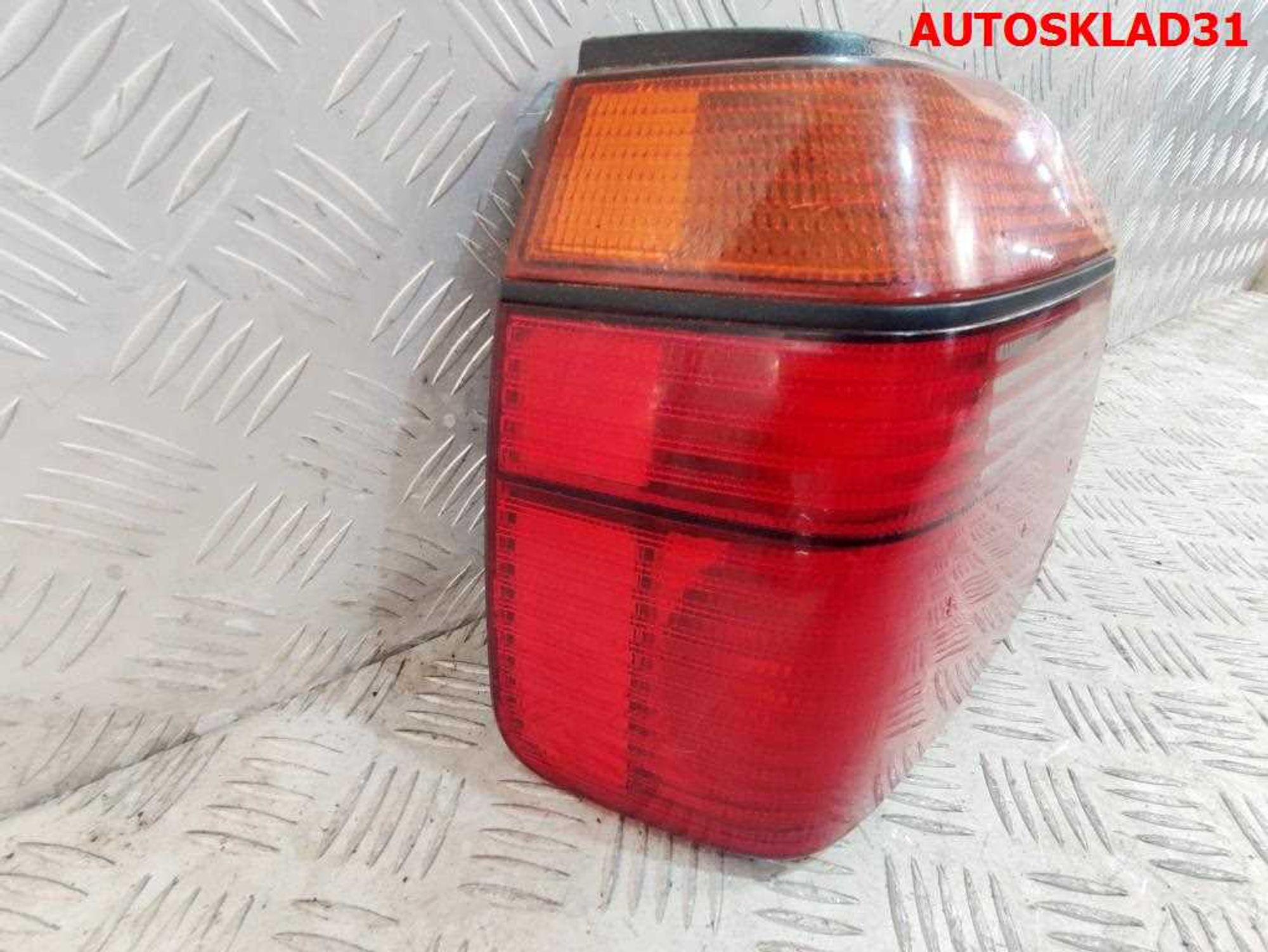 Фонарь задний левый VW Golf 3 1H6945111E, 2500 рублей, Дубовое