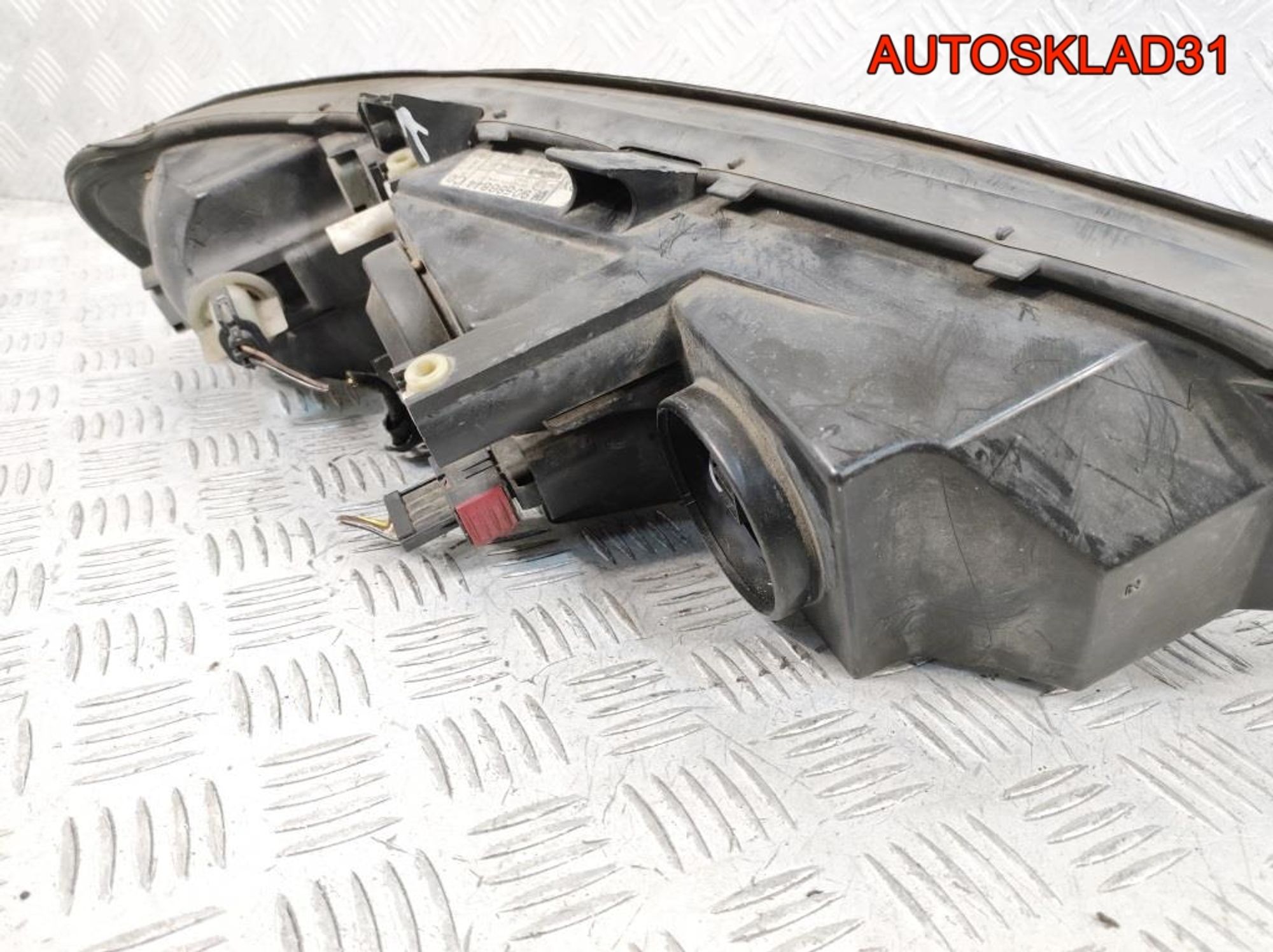 Фара левая Дефект Opel Vectra B 90586844 Рестайлинг, 3500 рублей, Дубовое