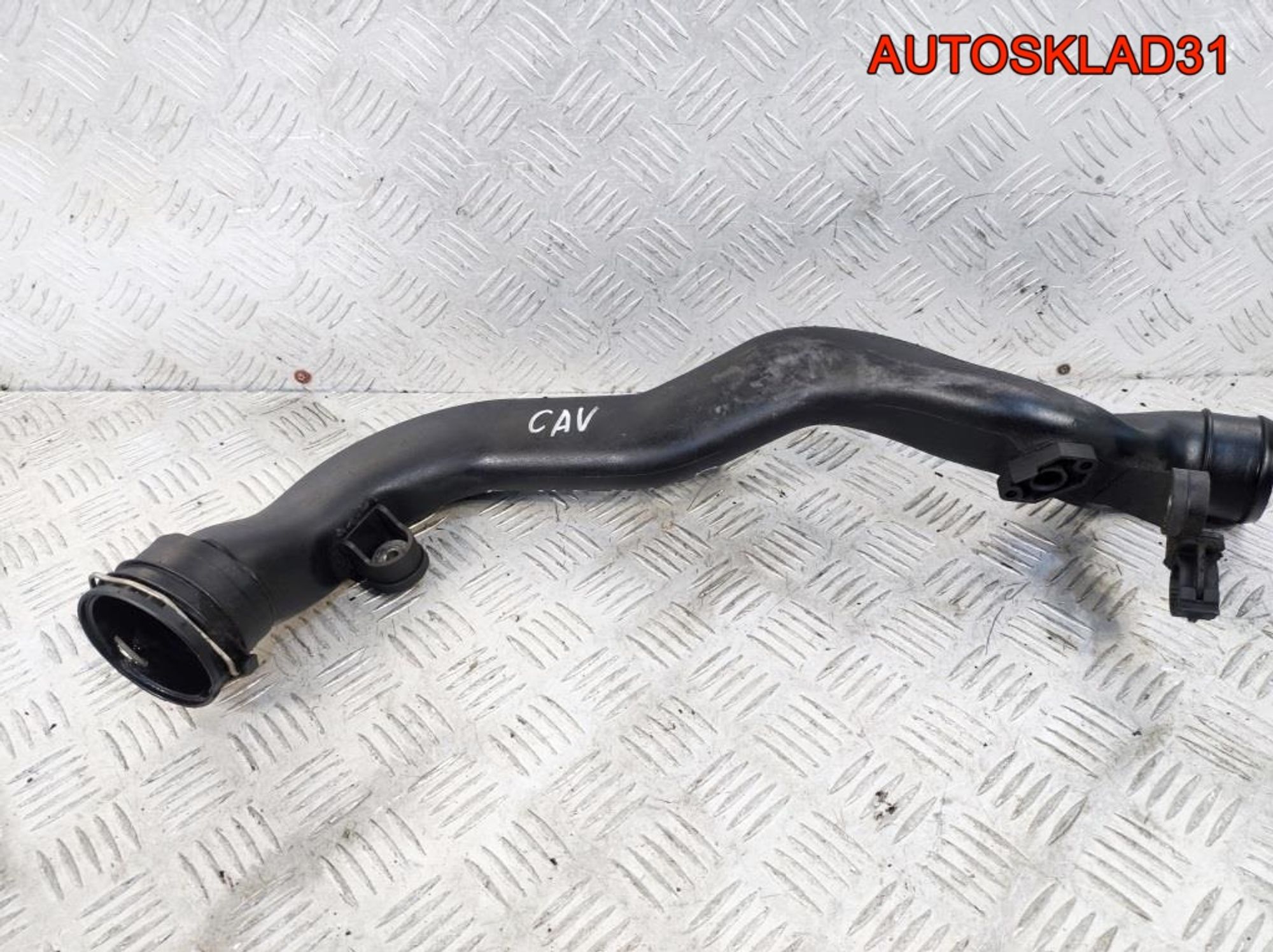 Патрубок интеркулера VW Tiguan 1,4 CAV 1K0145770R, 1700 рублей, Дубовое