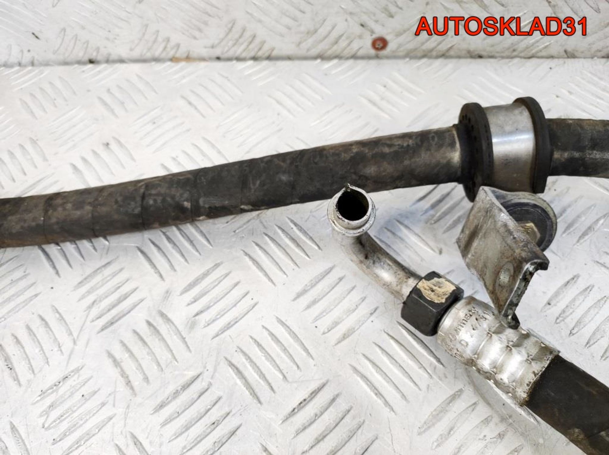 Трубка кондиционера Audi 100 C4 4A0260701D, 3300 рублей, Дубовое