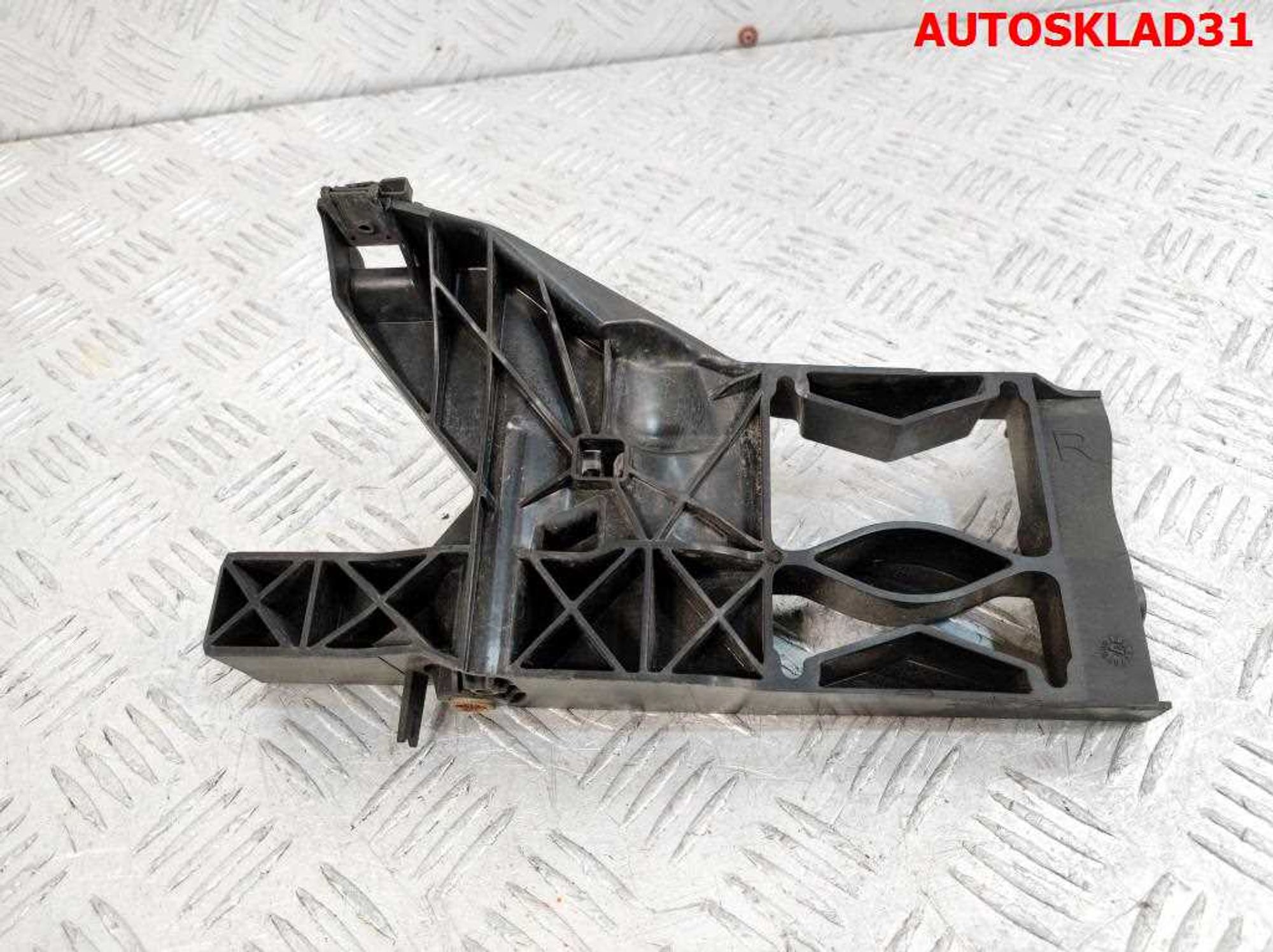 Кронштейн фары левый Audi A6 C7 4G 4G0807607, 1500 рублей, Дубовое