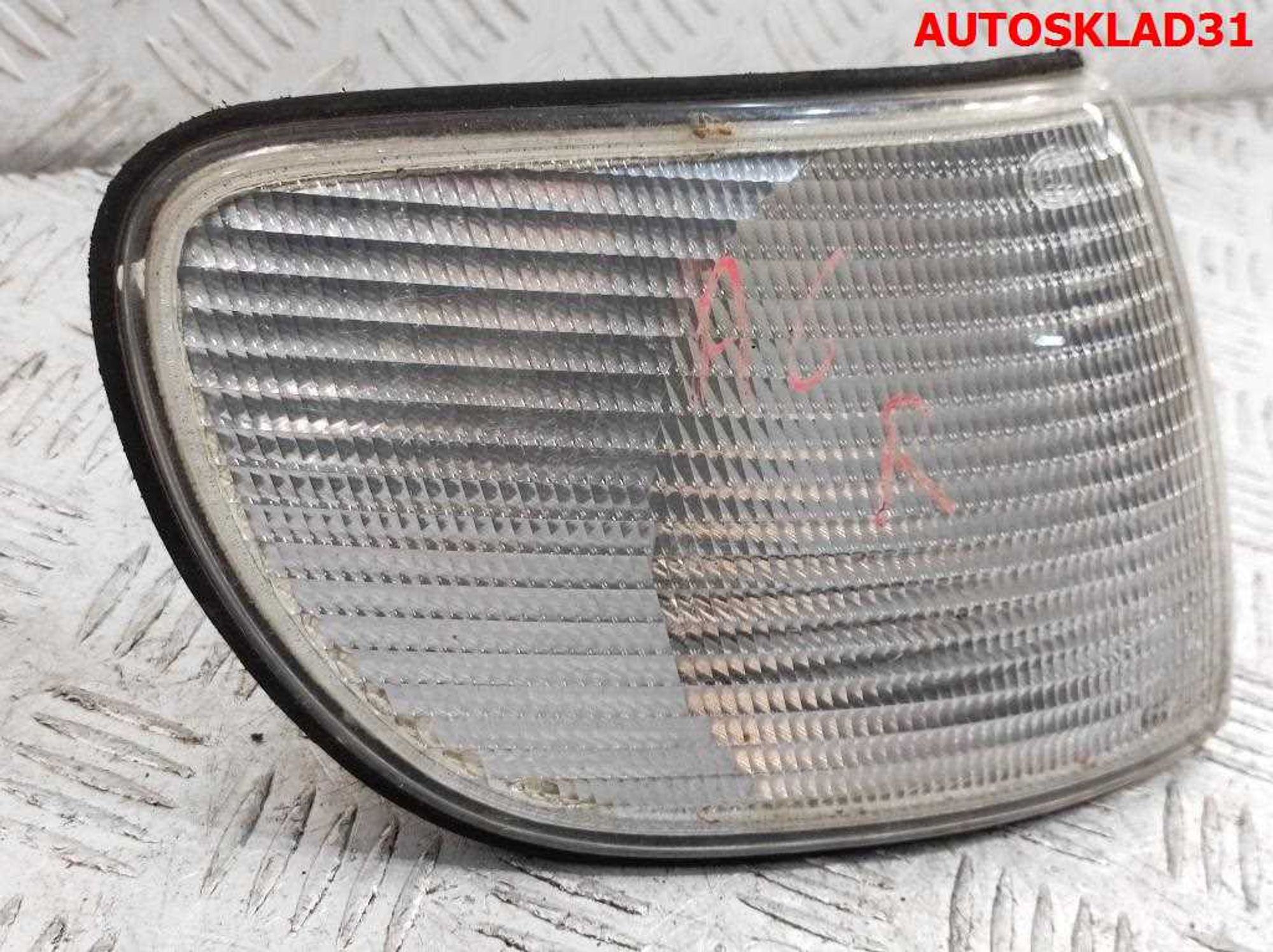 Указатель поворота правый Audi A6 C4 4A0953050D, 3000 рублей, Дубовое