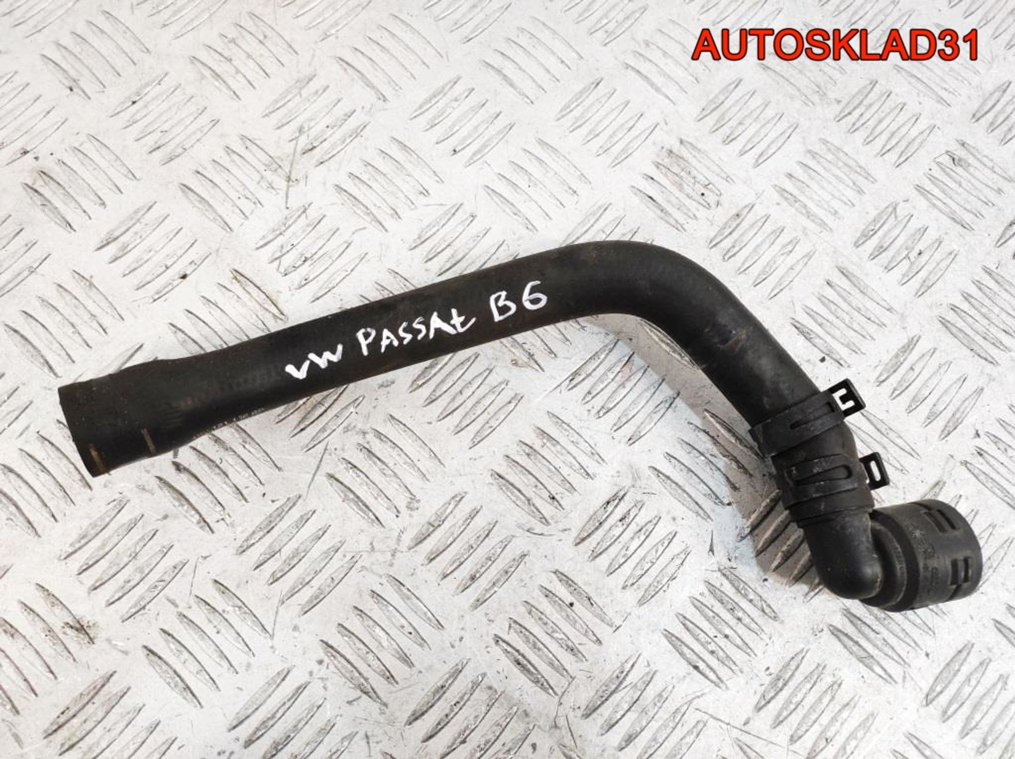 Патрубок отопителя VW Passat B6 2,0 Дизель 1K0121156BP, 600 рублей, Дубовое