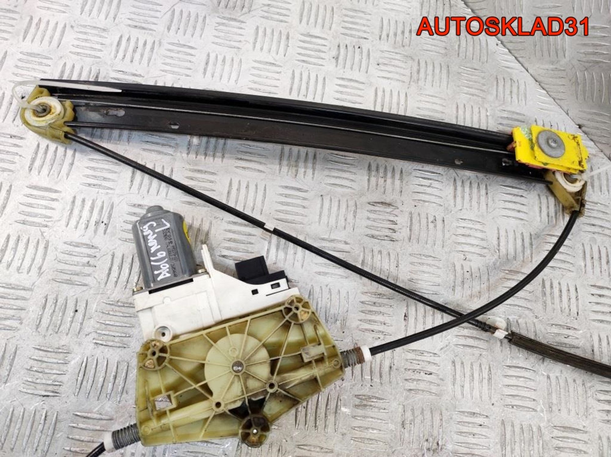 Стеклоподъемник передней левой двери Audi A6 C6 4F0837461A, 4500 рублей, Дубовое