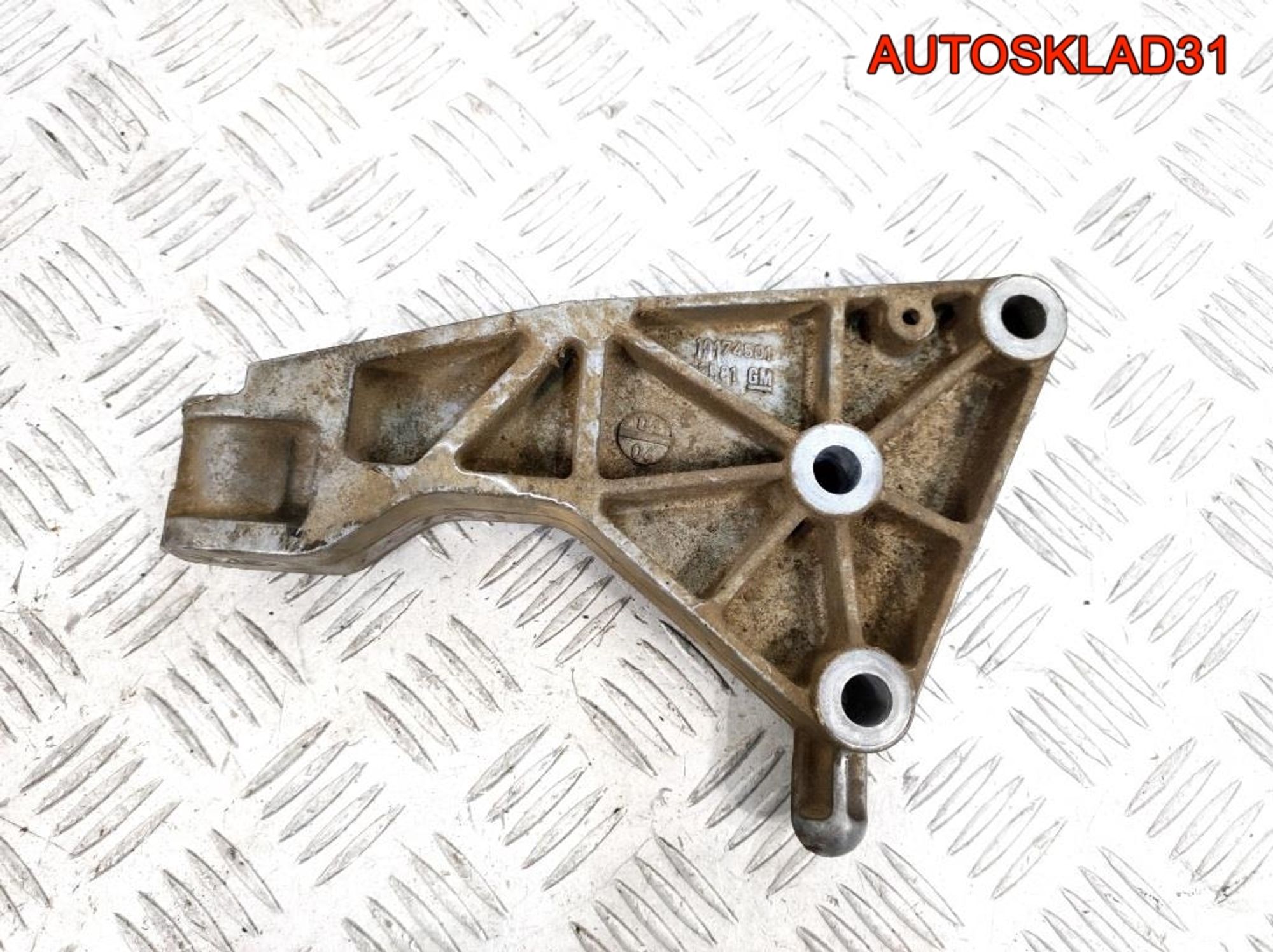 Кронштейн МКПП Opel Astra H 1,6 Z16XER 13174501, 1000 рублей, Дубовое