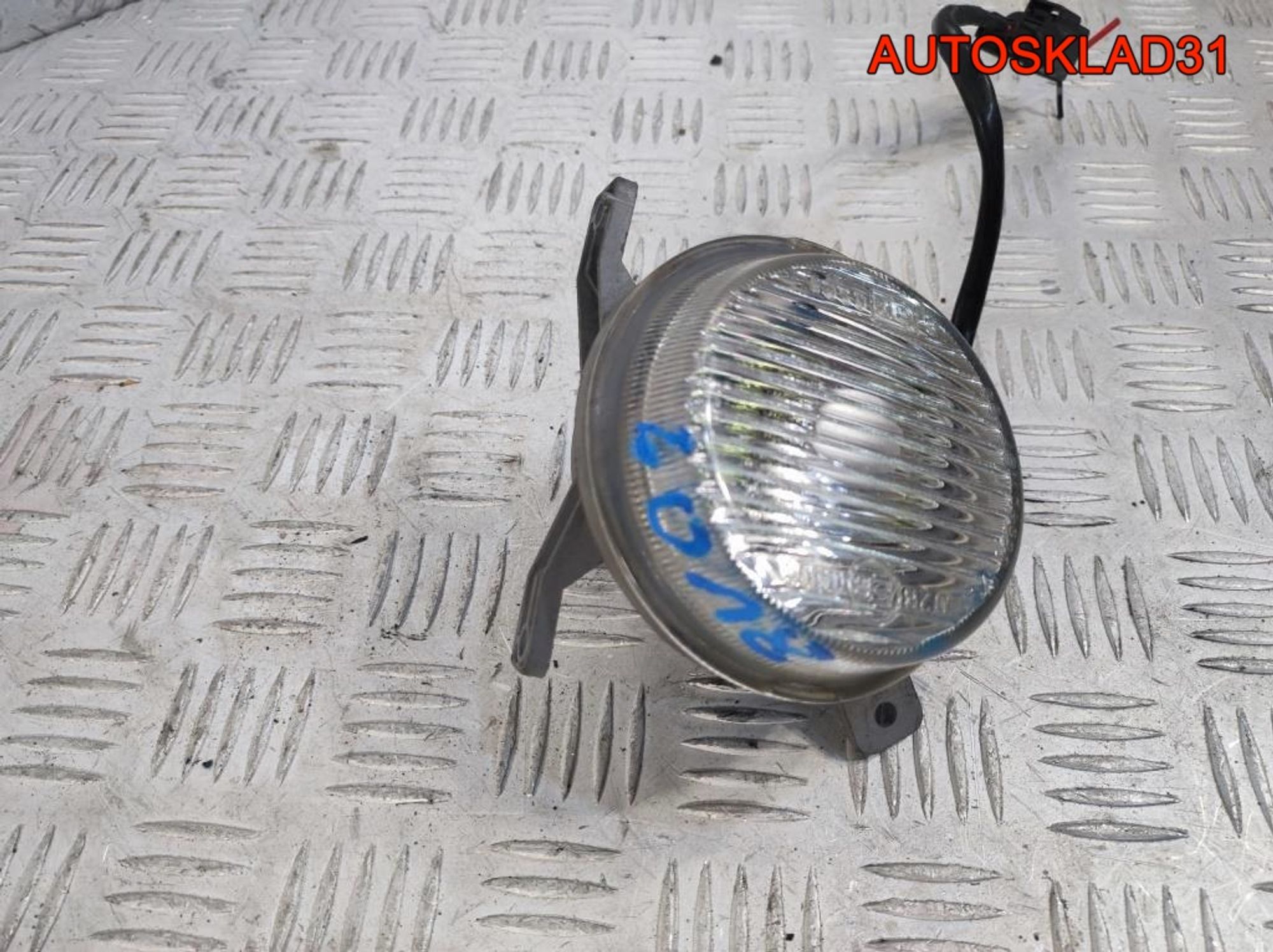 Фара противотуманная левая Mitsubishi Colt CJ, 1400 рублей, Дубовое