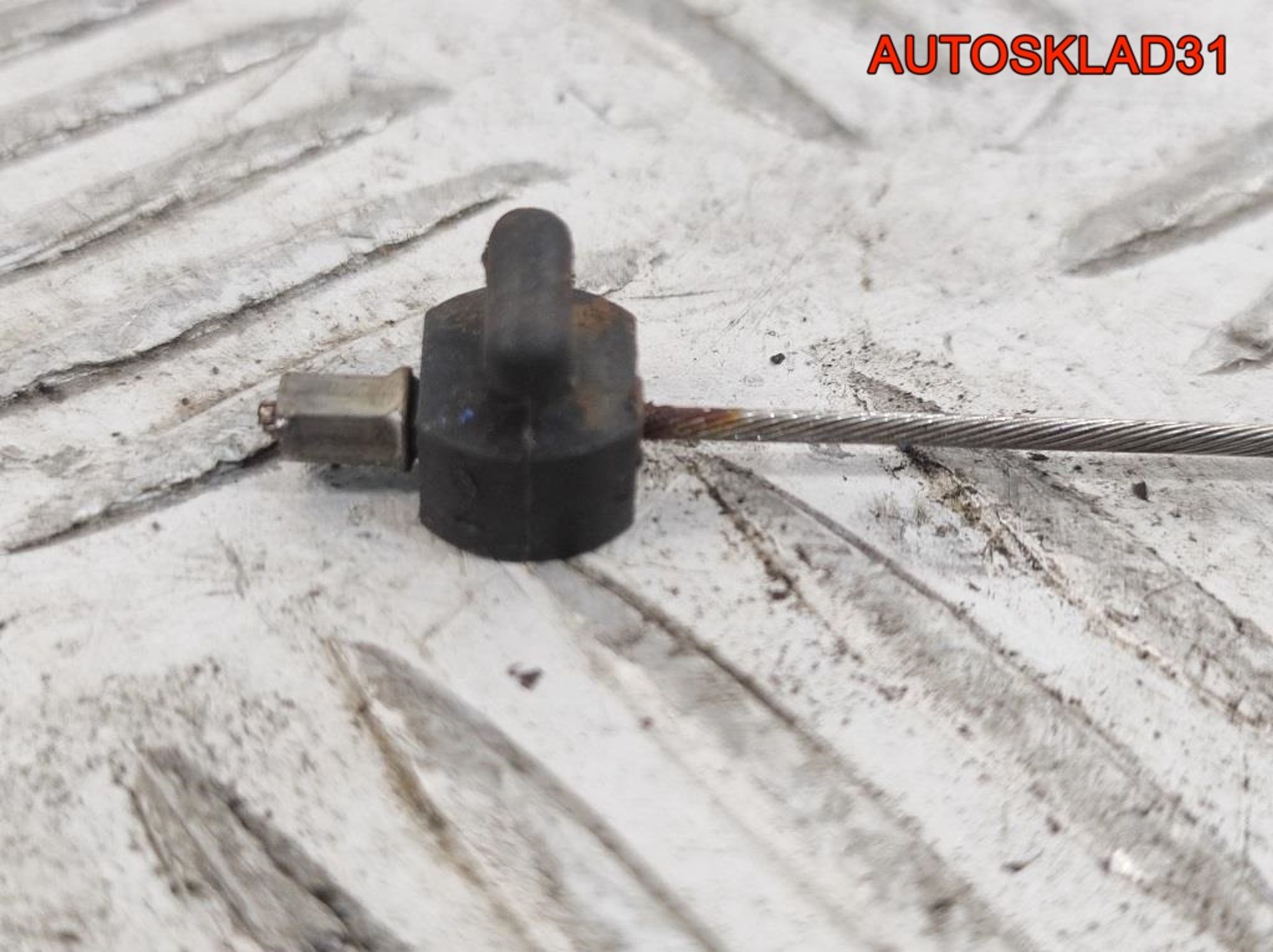 Трос открывания передней двери Audi A6 C7 4G 4G0837085, 1000 рублей, Дубовое