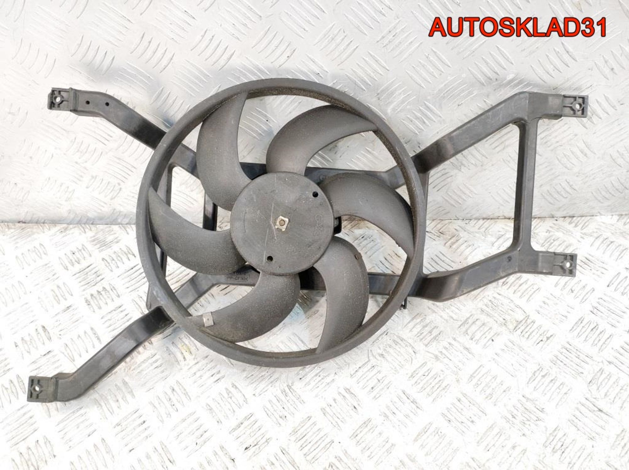 Вентилятор радиатора Renault Logan 1 8200702956, 4000 рублей, Дубовое